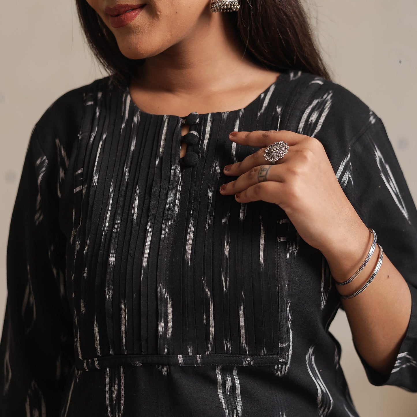 Pochampally Ikat Weave Cotton Pintuck Long Straight Kurta 01