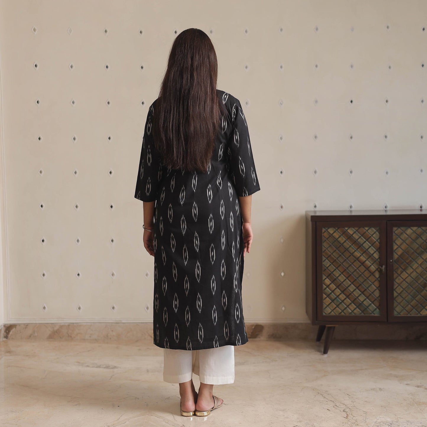 Pochampally Ikat Weave Cotton Pintuck Long Straight Kurta 01