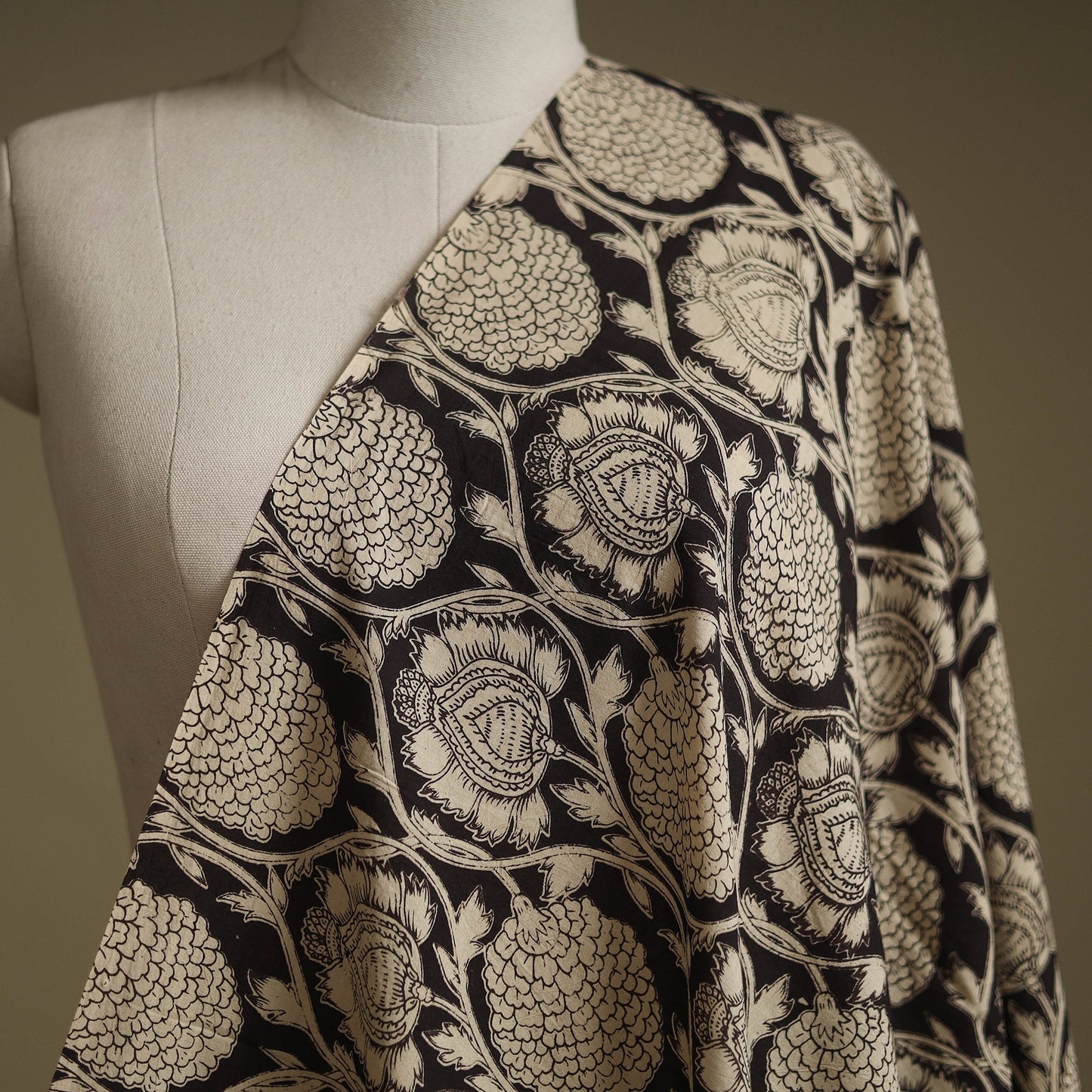 Printed cotton kalamkari fabric 04 - handcrafted