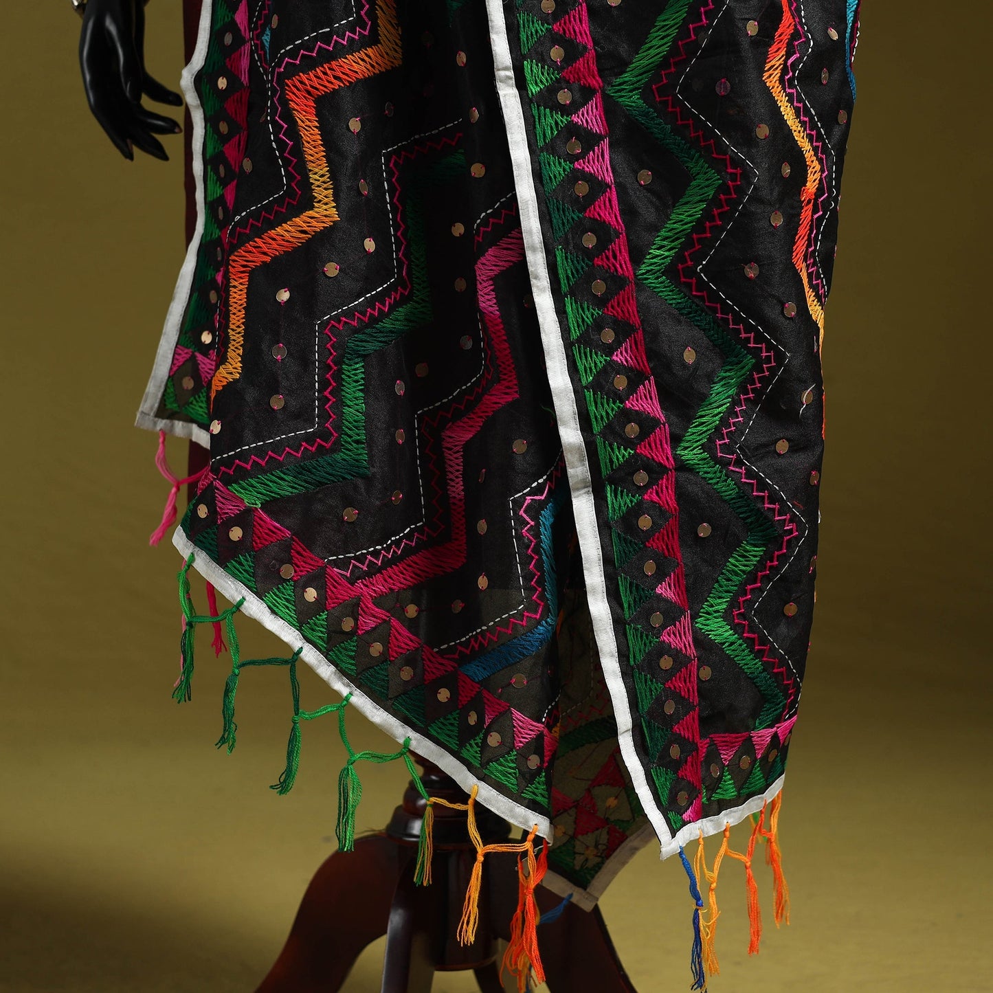 Ranihati chanderi silk zig zag hand embroidery dupatta 36