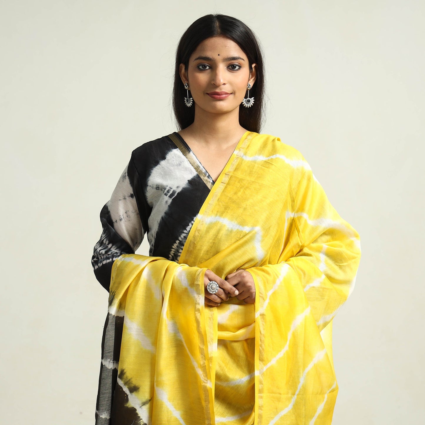 Buy Shibori Tye-Dye Chanderi Silk Kurta with Palazzo & Dupatta Set Online at iTokri.com