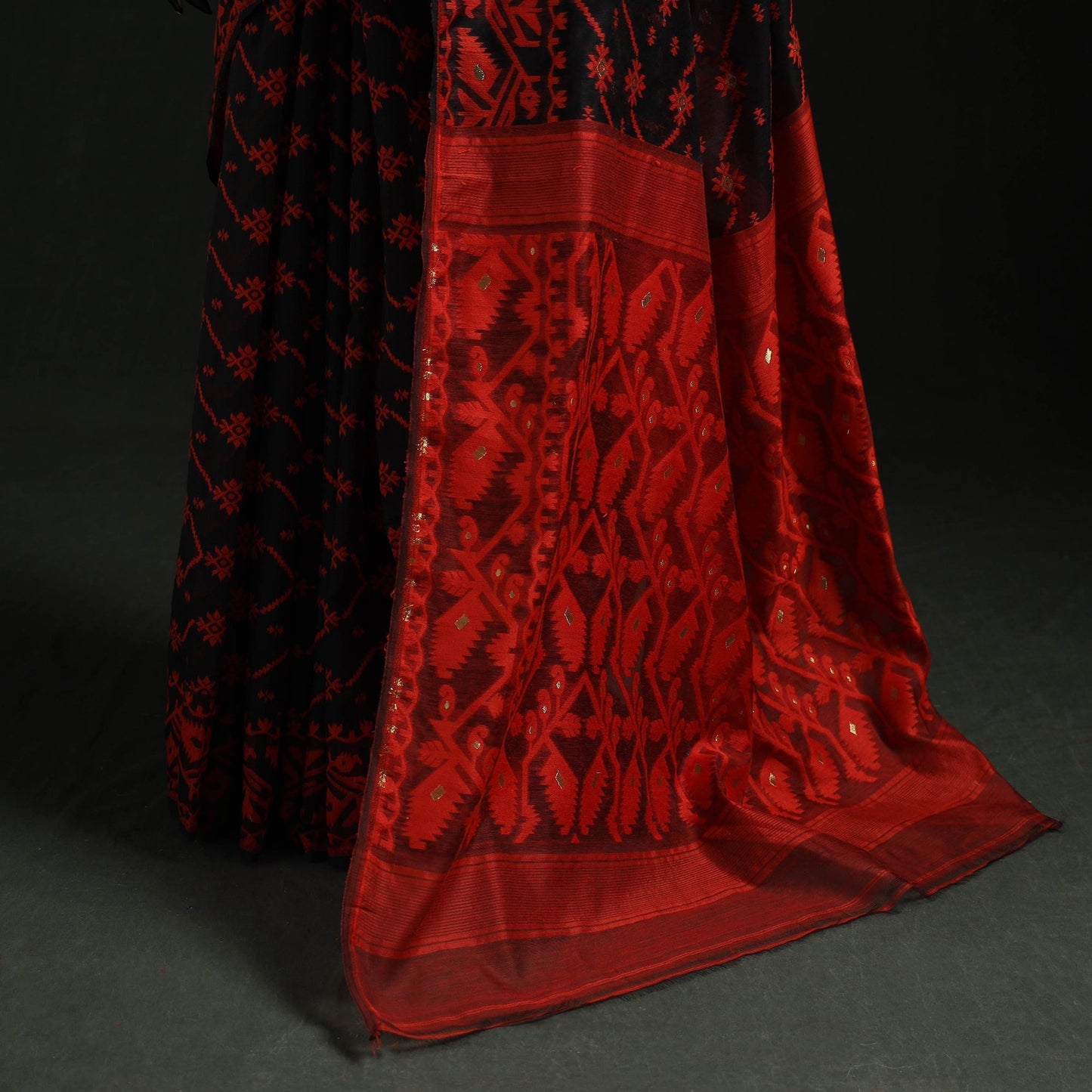 Silk cotton dhakai jamdani saree 08 - handcrafted
