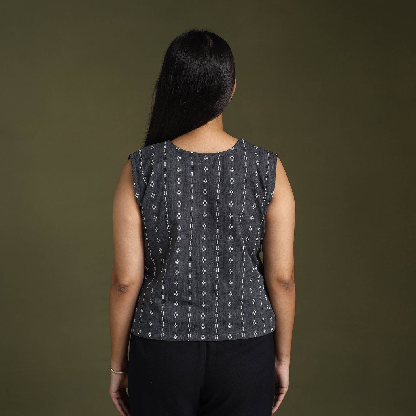 Black Sleeveless Cotton Jacquard Crop Top