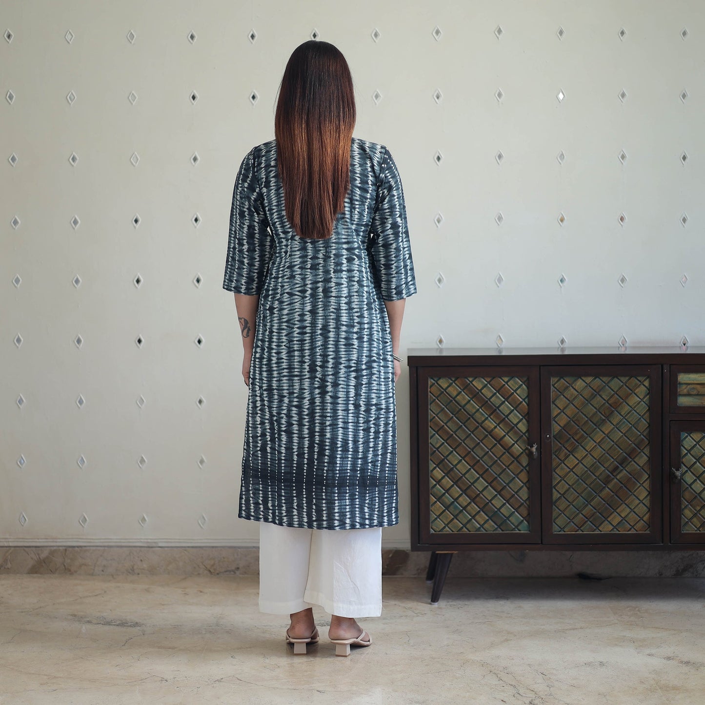 Buy Black Tie & Dye Cotton Straight Shibori Kurta for Women