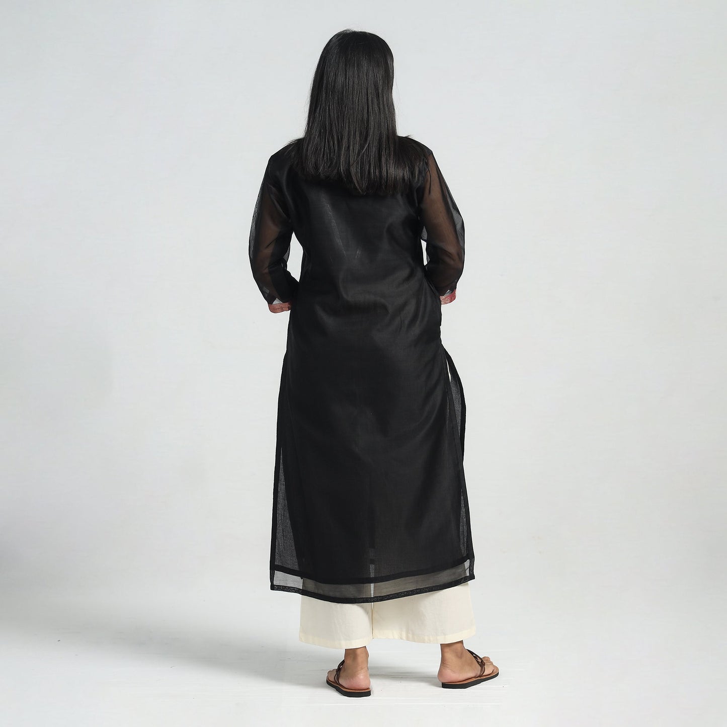 Buy Traditional Maheshwari Handloom Silk Cotton Zari Work Kurta with Dupatta Set Online at iTokri.com