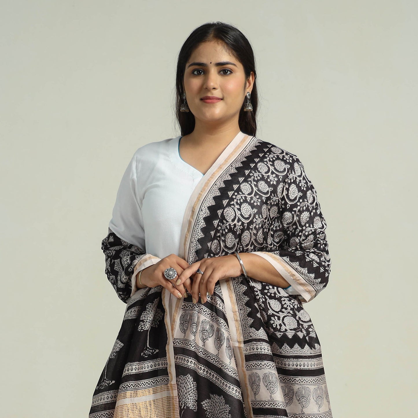 Black - traditional maheshwari silk bagh dupatta 27
