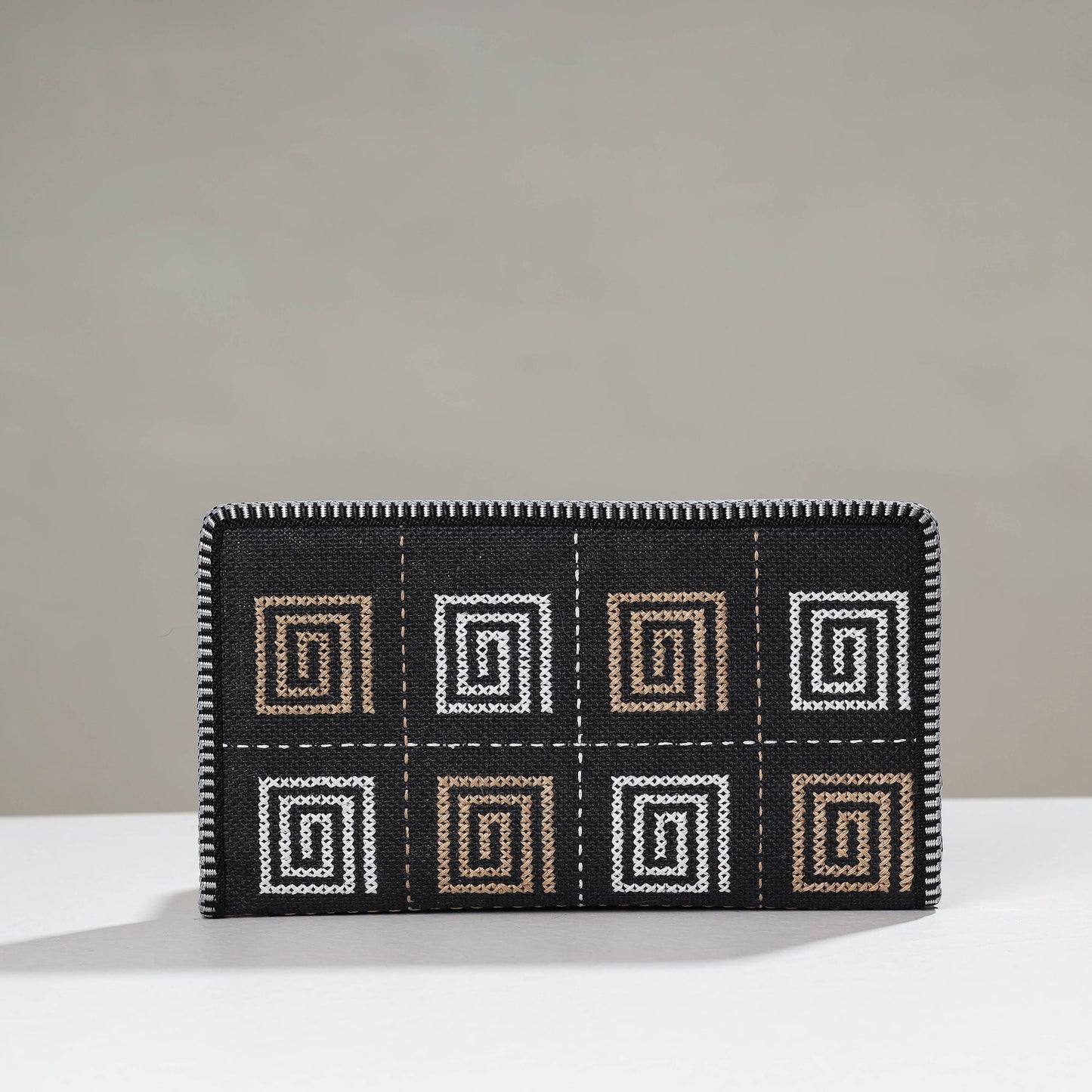 Tribal Hand Embroidered Jute Passport Cover Online at iTokri.com