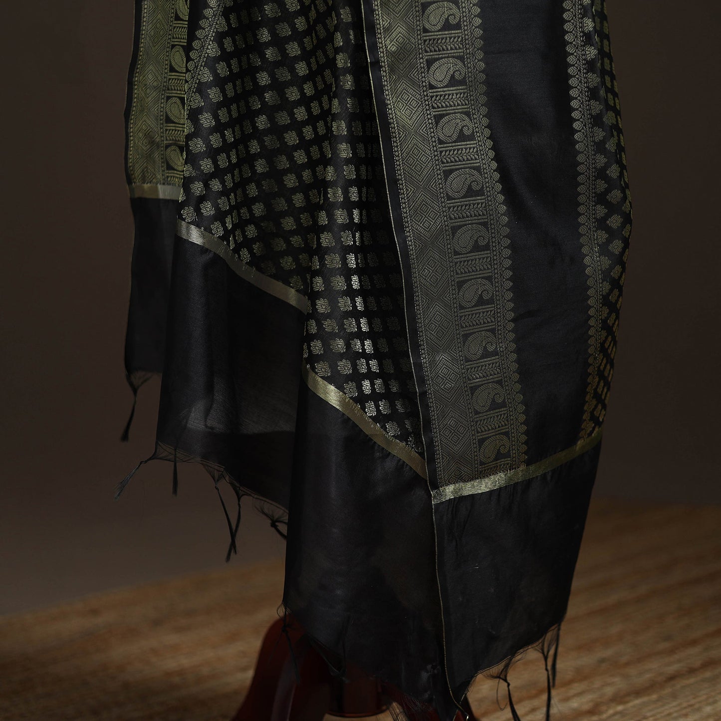 Zari work banarasi silk dupatta 24 - handcrafted