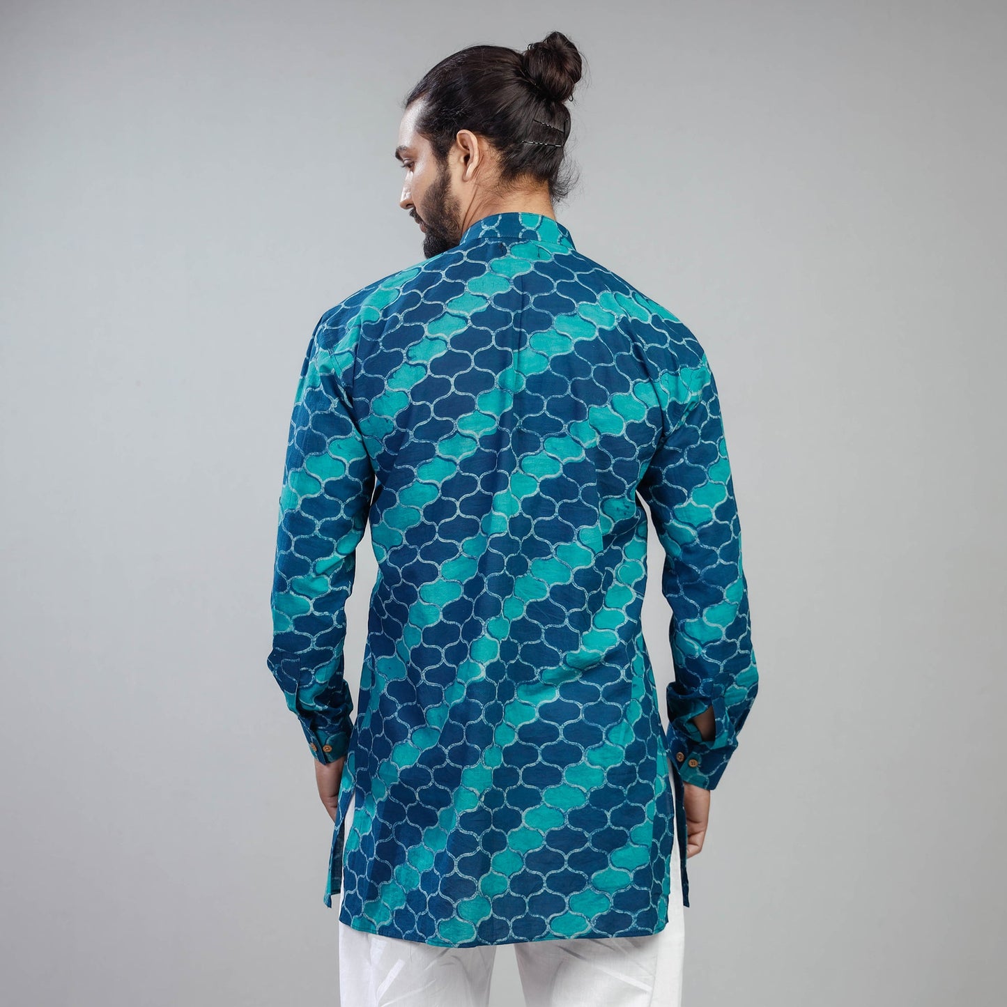 Buy Akola Block Printed Cotton Men Short Kurta Online at iTokri.com