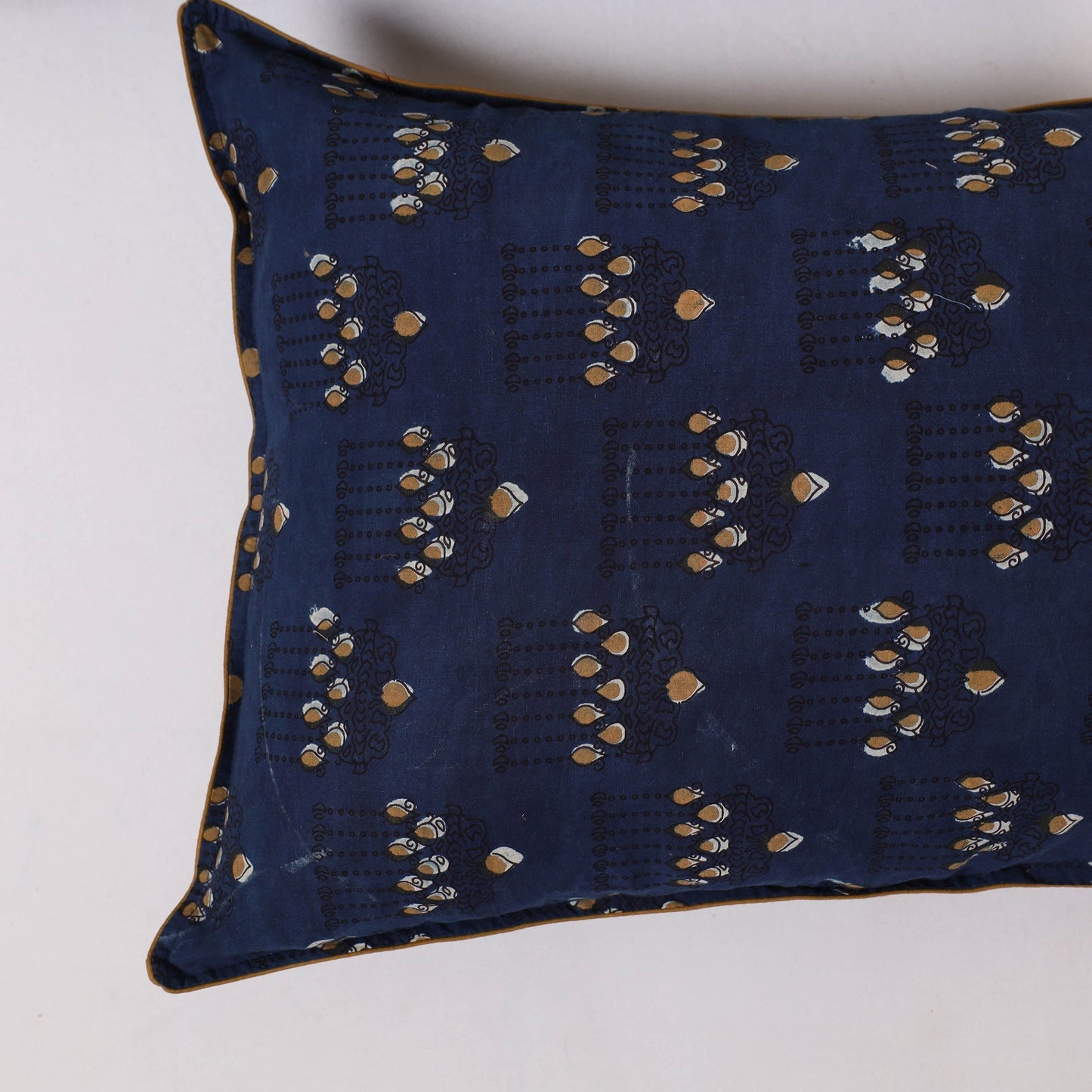 Akola hand pillow cover (set of 2) 01 - handcrafted