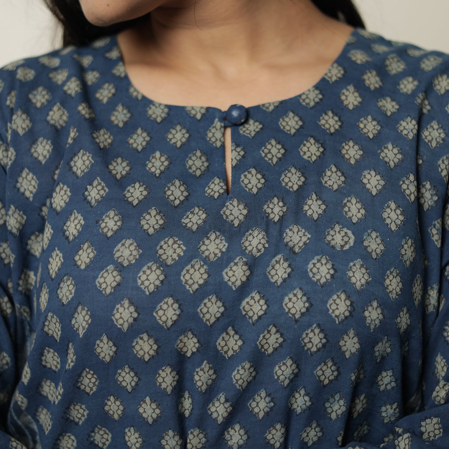 Akola Hand Block Printed Cotton Straight Kurta 28 Online at iTokri.com