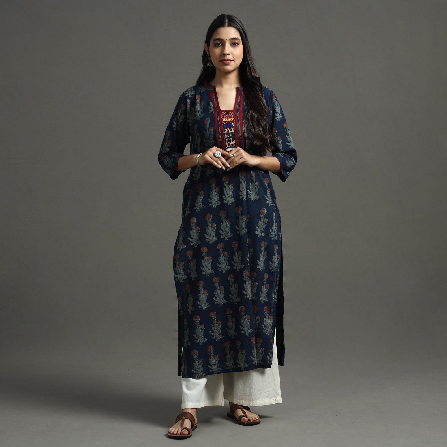 Buy Akola Hand Block Printed Cotton Straight Kurta with Kutch Embroidery Patchwork Online at iTokri.com