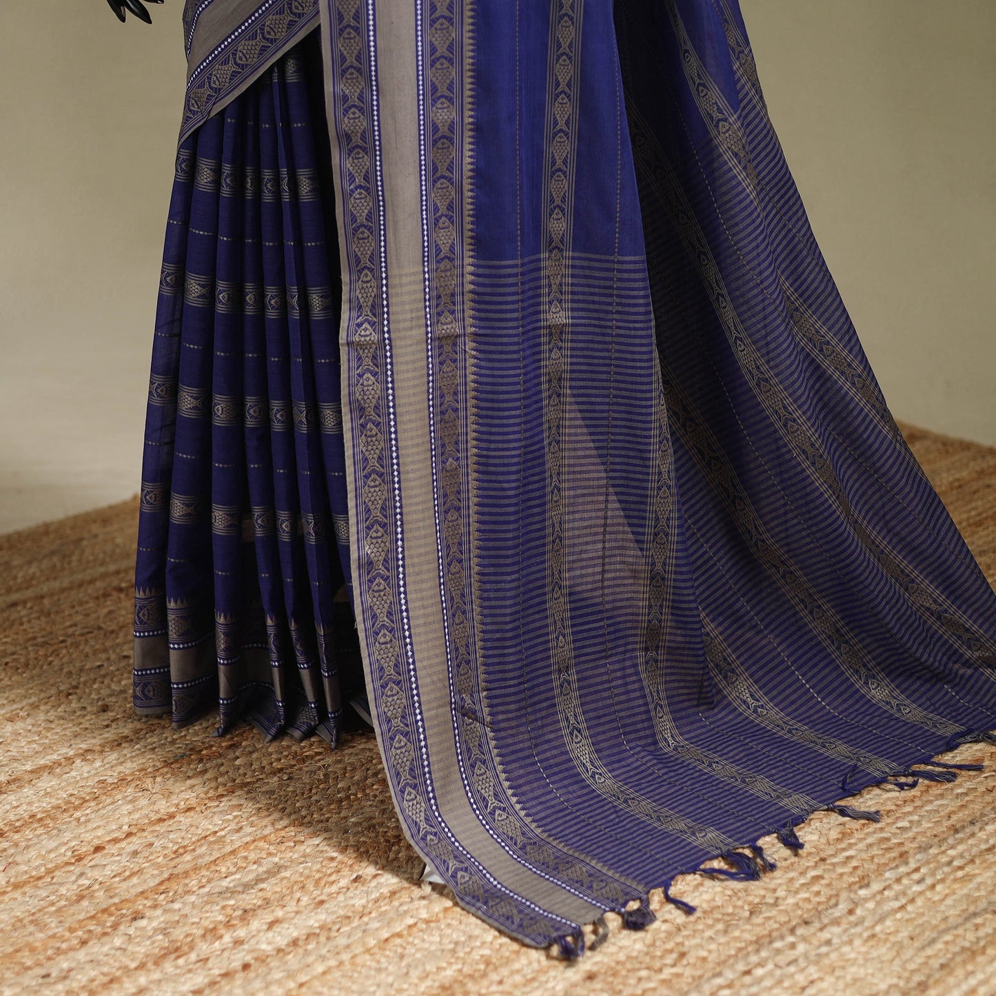 Blue - bengal handwoven cotton begumpuri saree 04