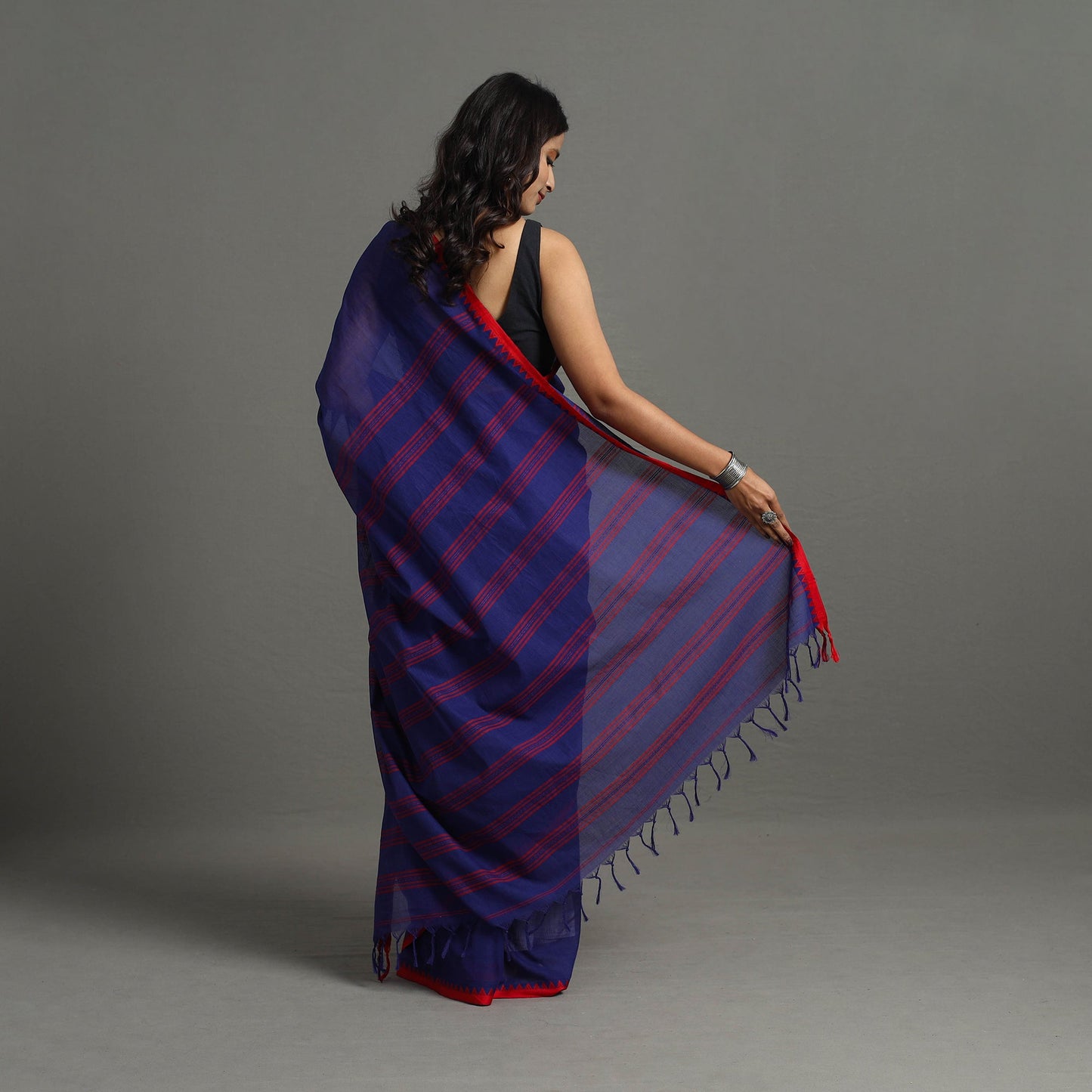 Buy Blue Bengal Handwoven Cotton Plain Begumpuri Saree