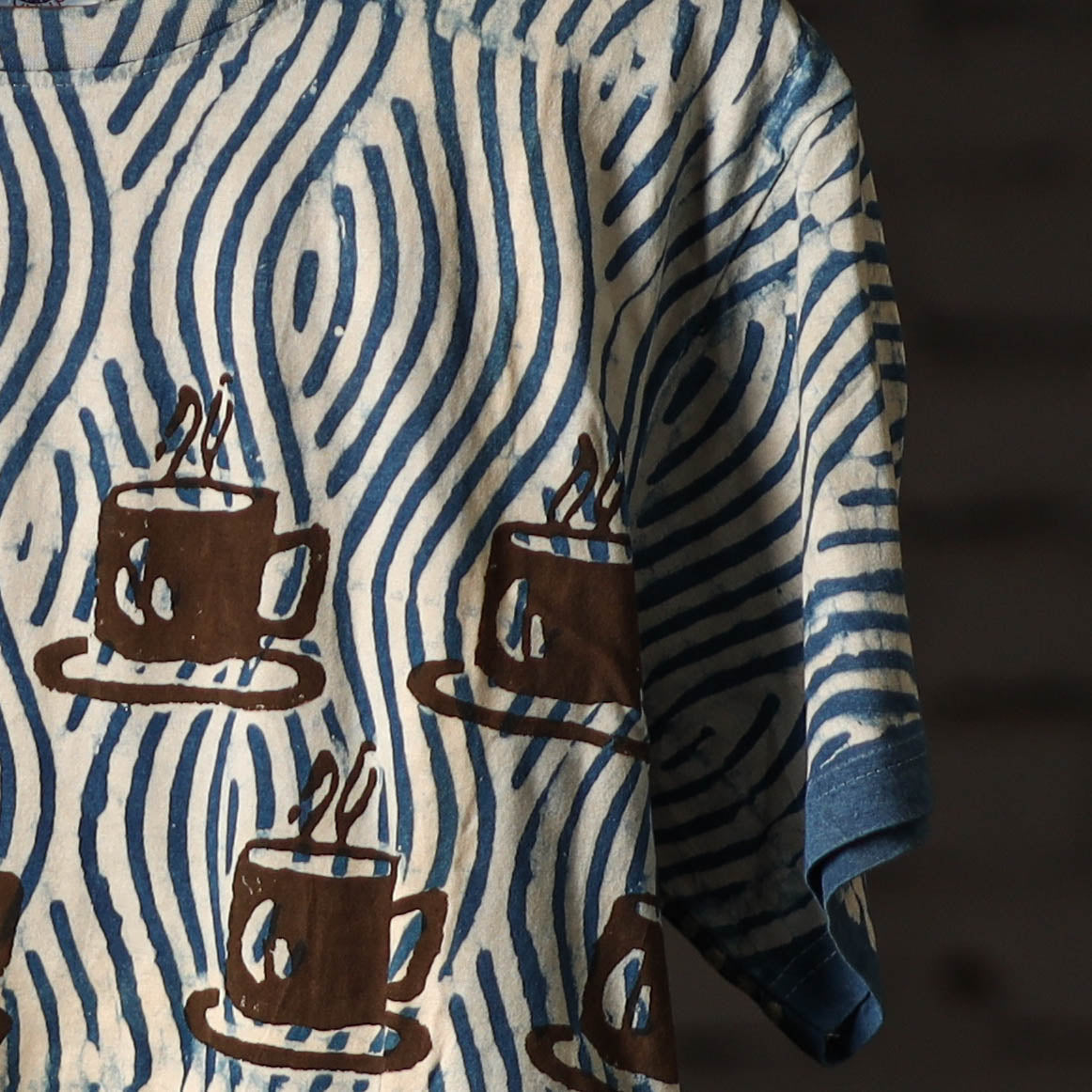 Blue Block Art Prints Natural Dyed Cotton Round Neck T-shirt