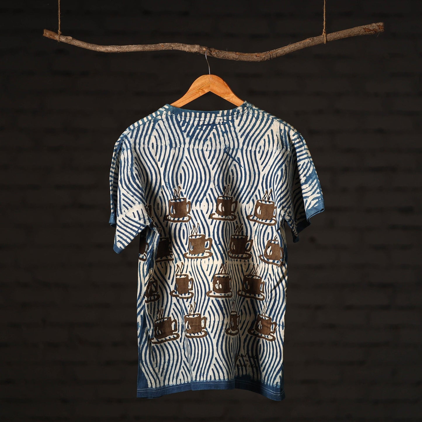 Blue Block Art Prints Natural Dyed Cotton Round Neck T-shirt