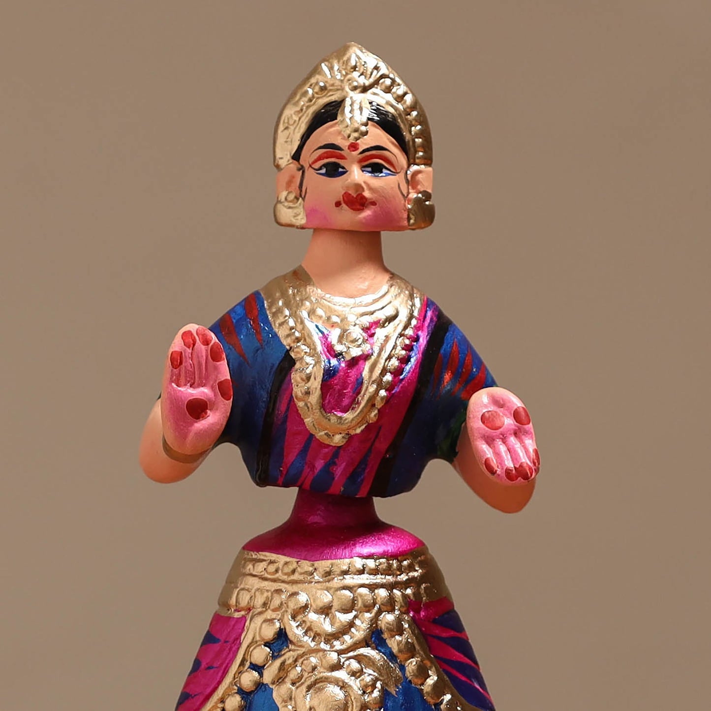 Bobble head thanjavur traditional dancing doll 03
