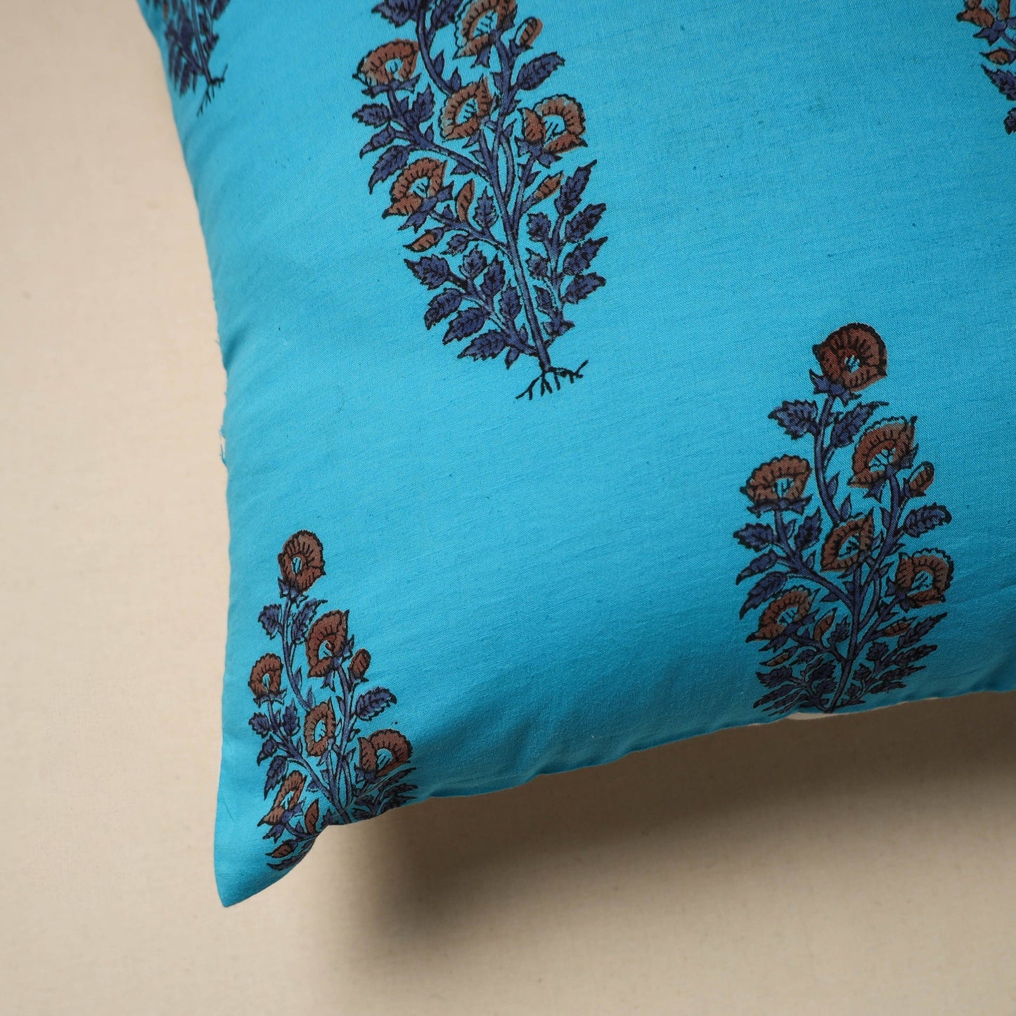 Cotton sanganeri cushion cover (16 x 16 in) 84 - handcrafted