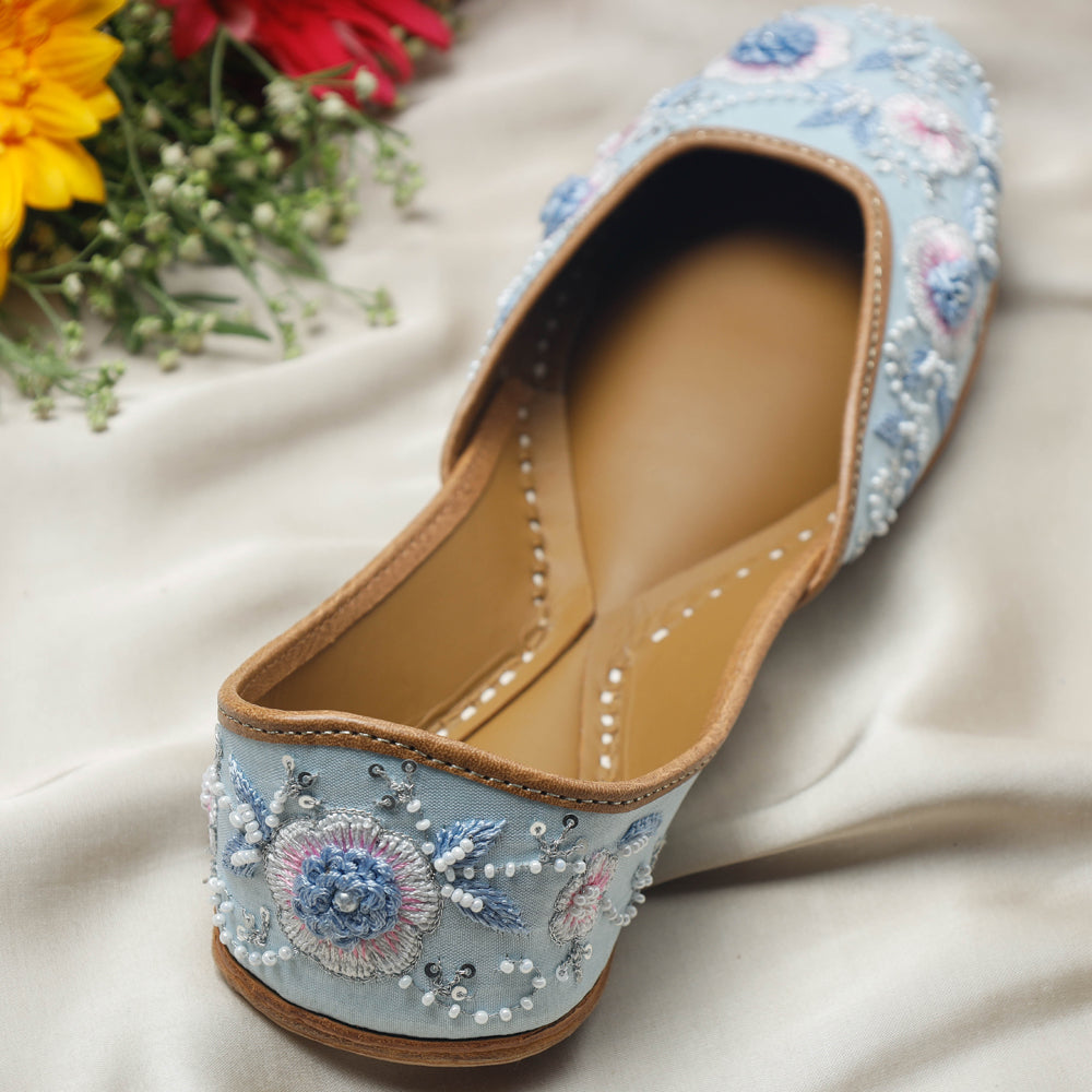 Blue Handstitched Embroidered Jutti