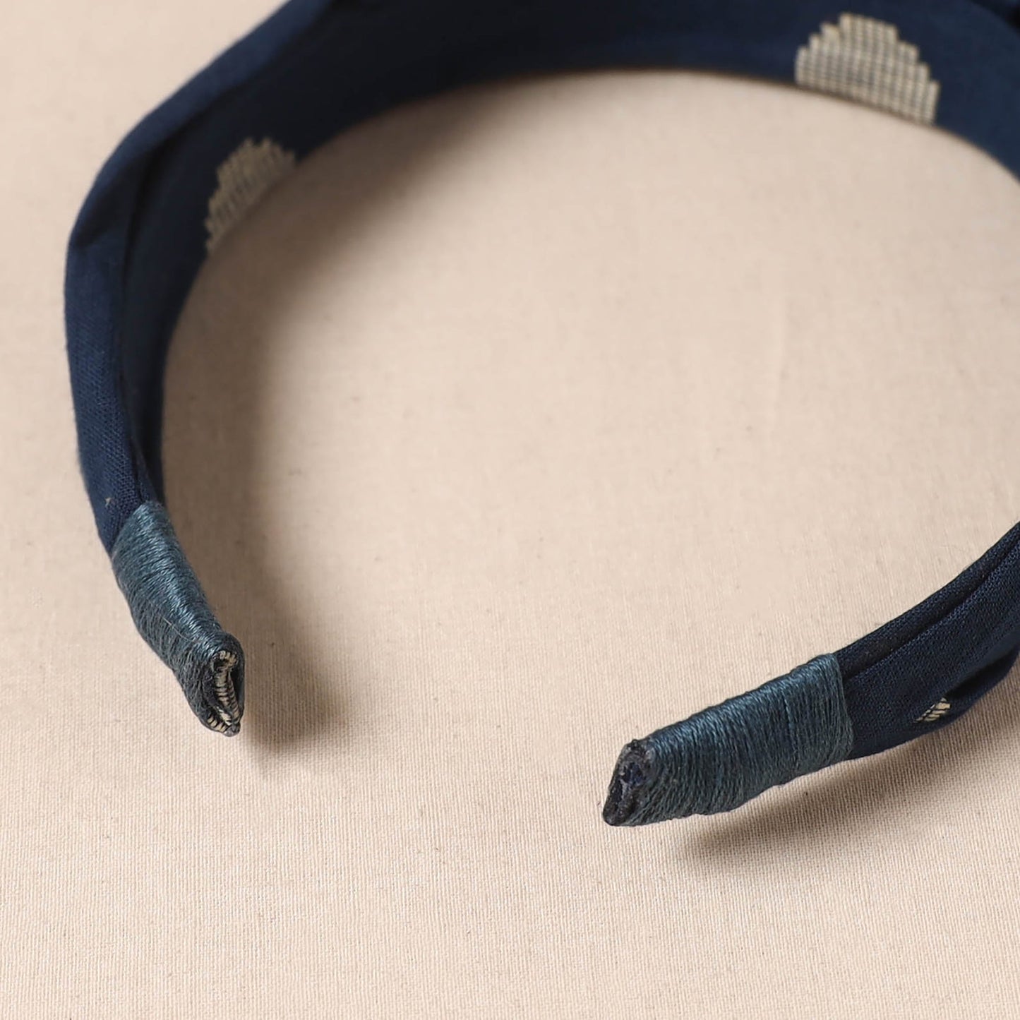 Fabart knotted hair band 29 - handcrafted