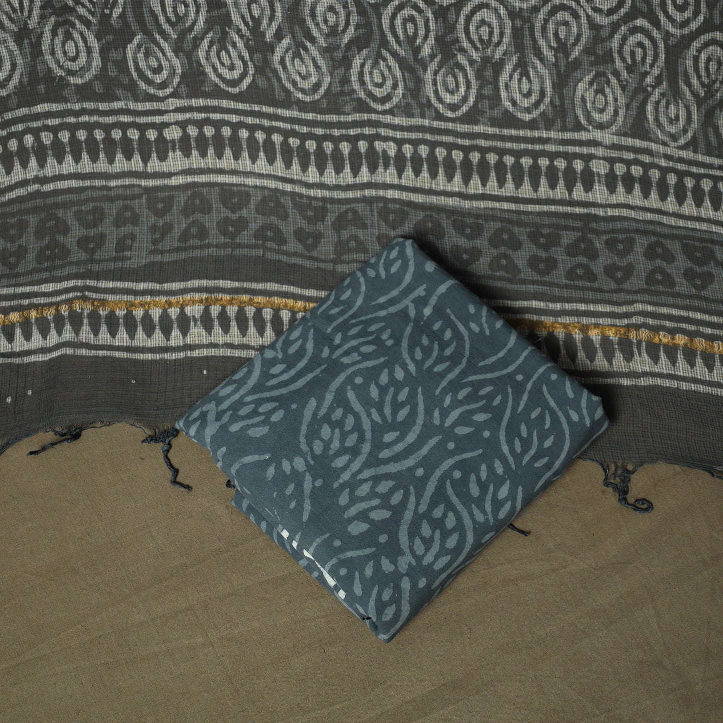 Hand block batik print cotton 3pc unstitched dress material