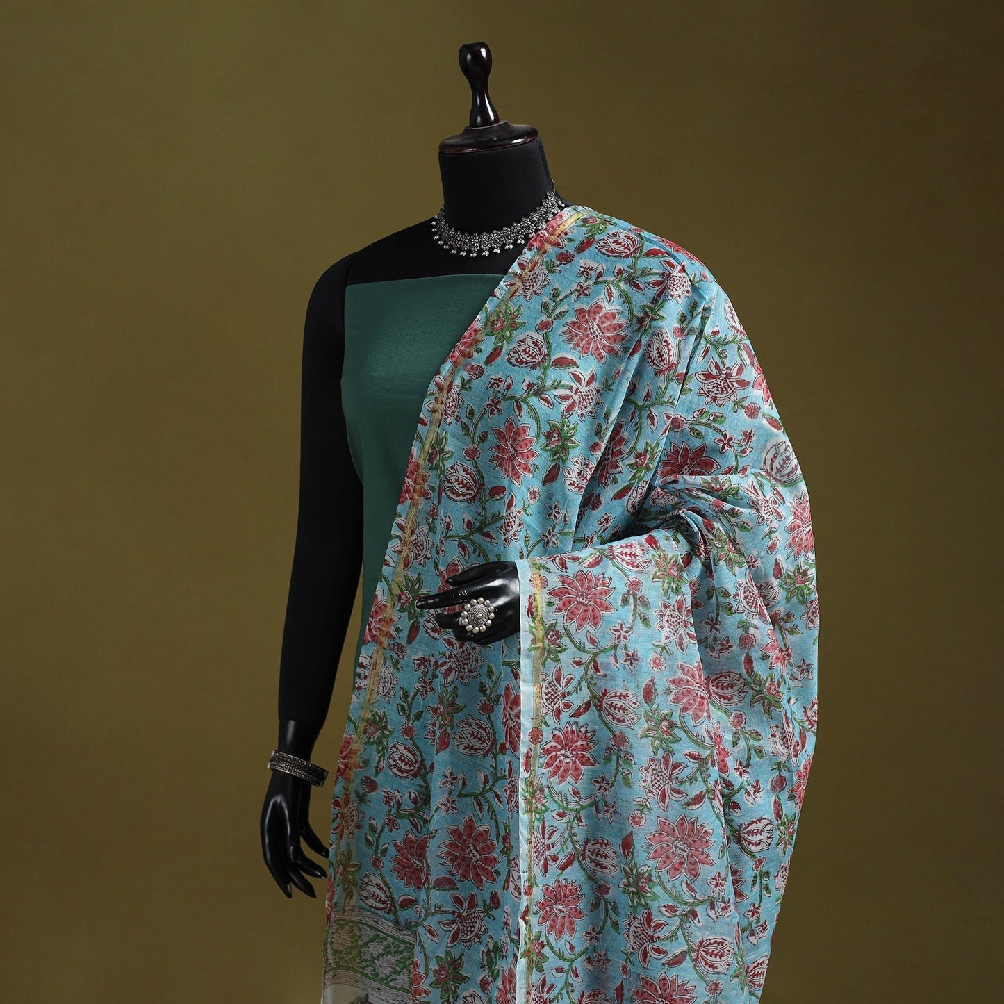 Hand chanderi silk sanganeri floral dupatta 50 - handcrafted
