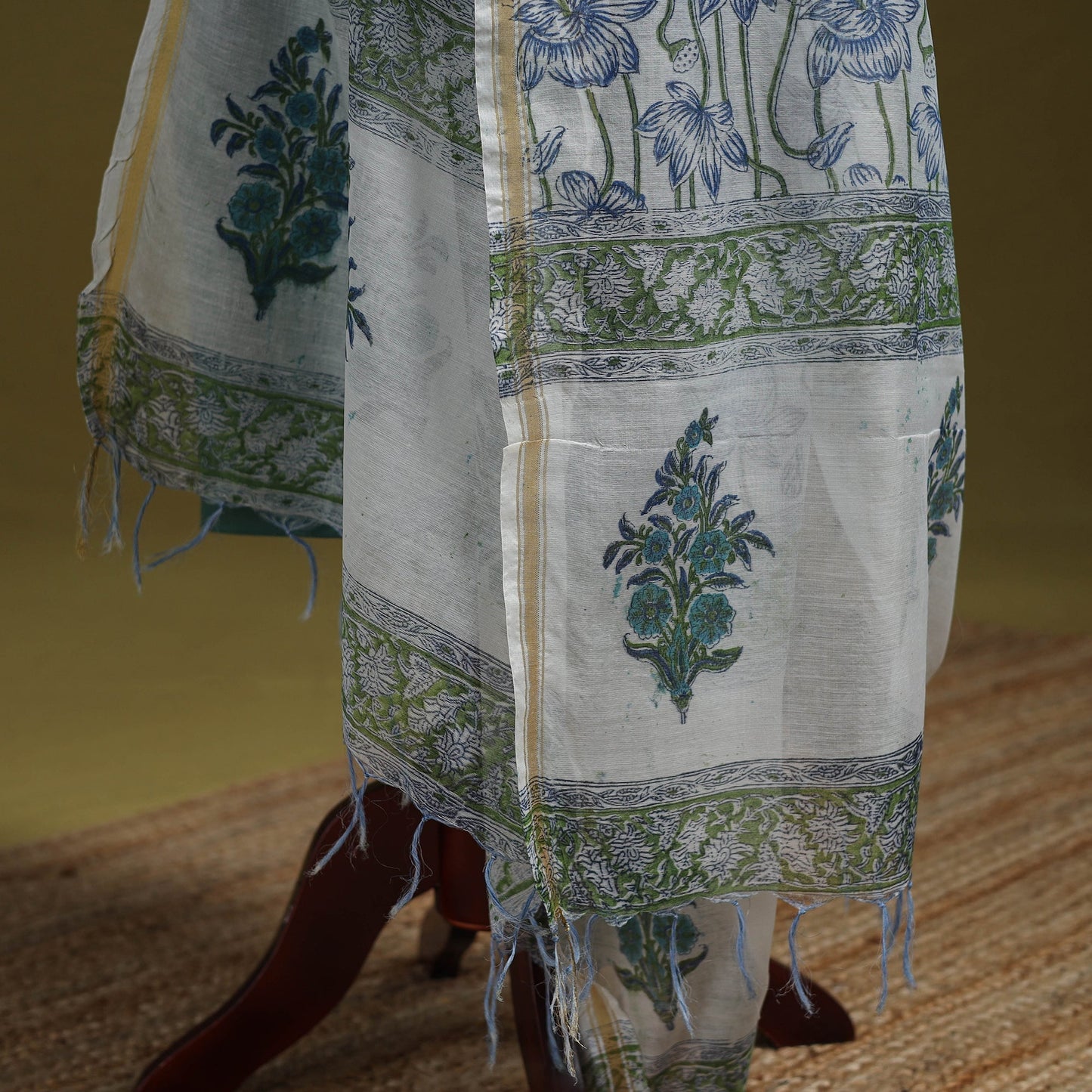 Hand chanderi silk sanganeri floral dupatta 51 - handcrafted