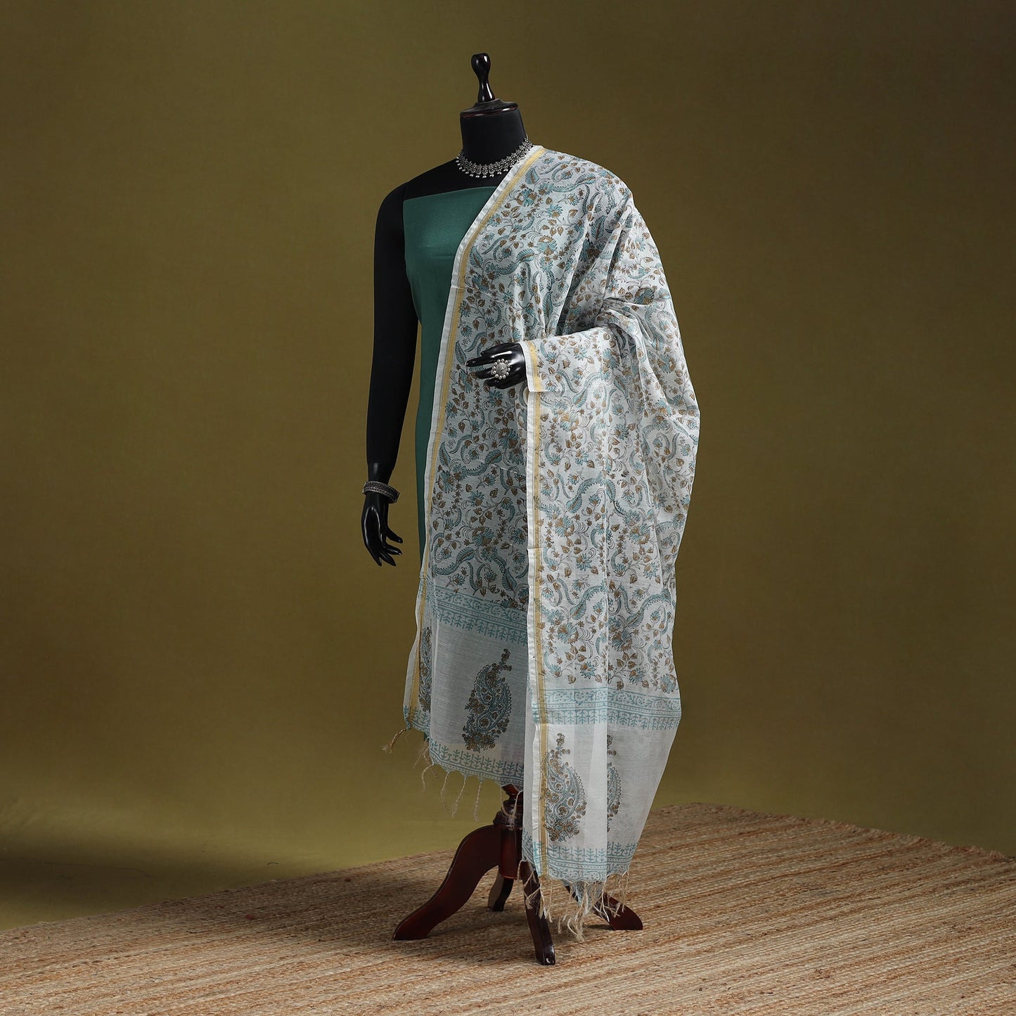 Hand chanderi silk sanganeri floral dupatta 54 - handcrafted