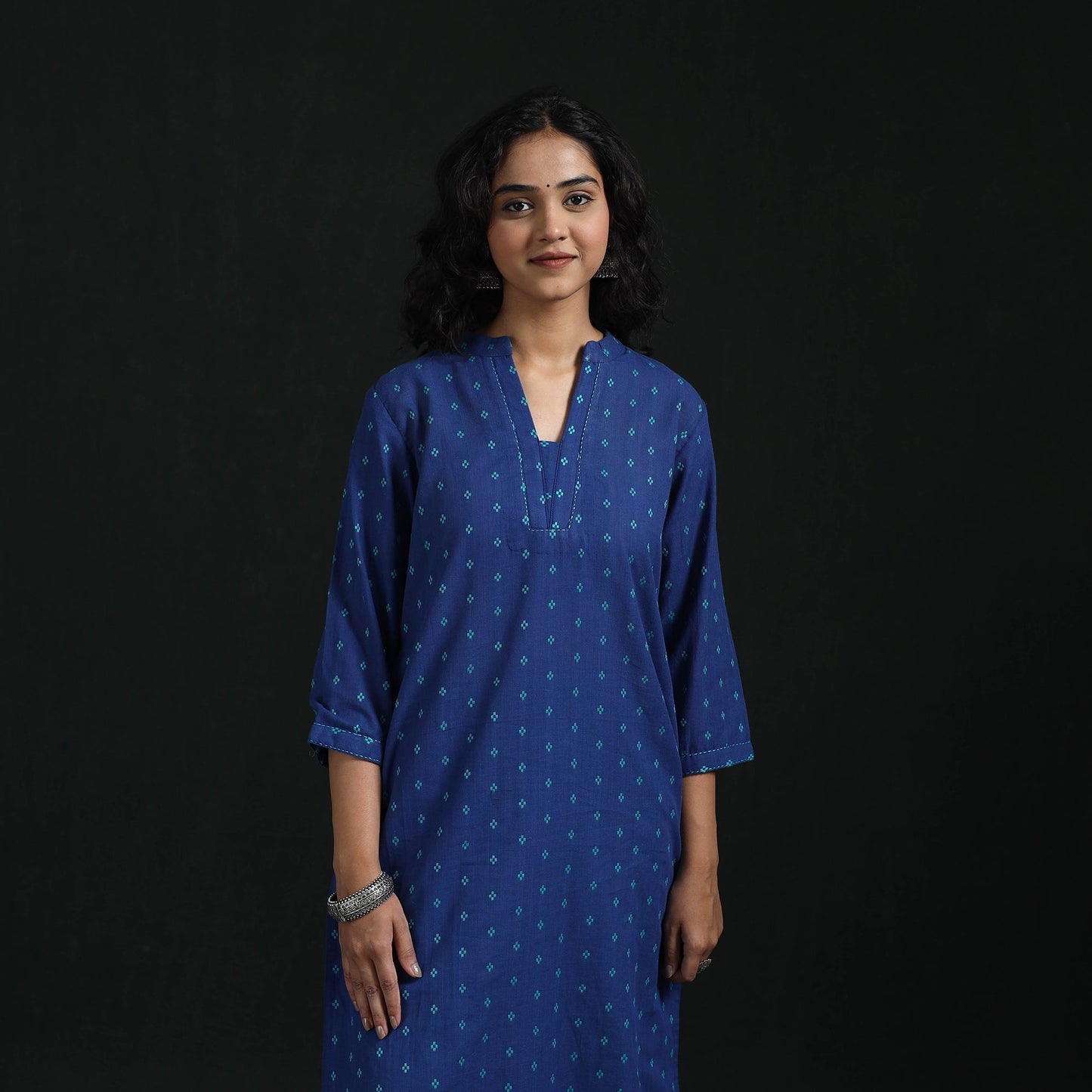 Hand embroidery straight cotton jacquard kurta for women 08