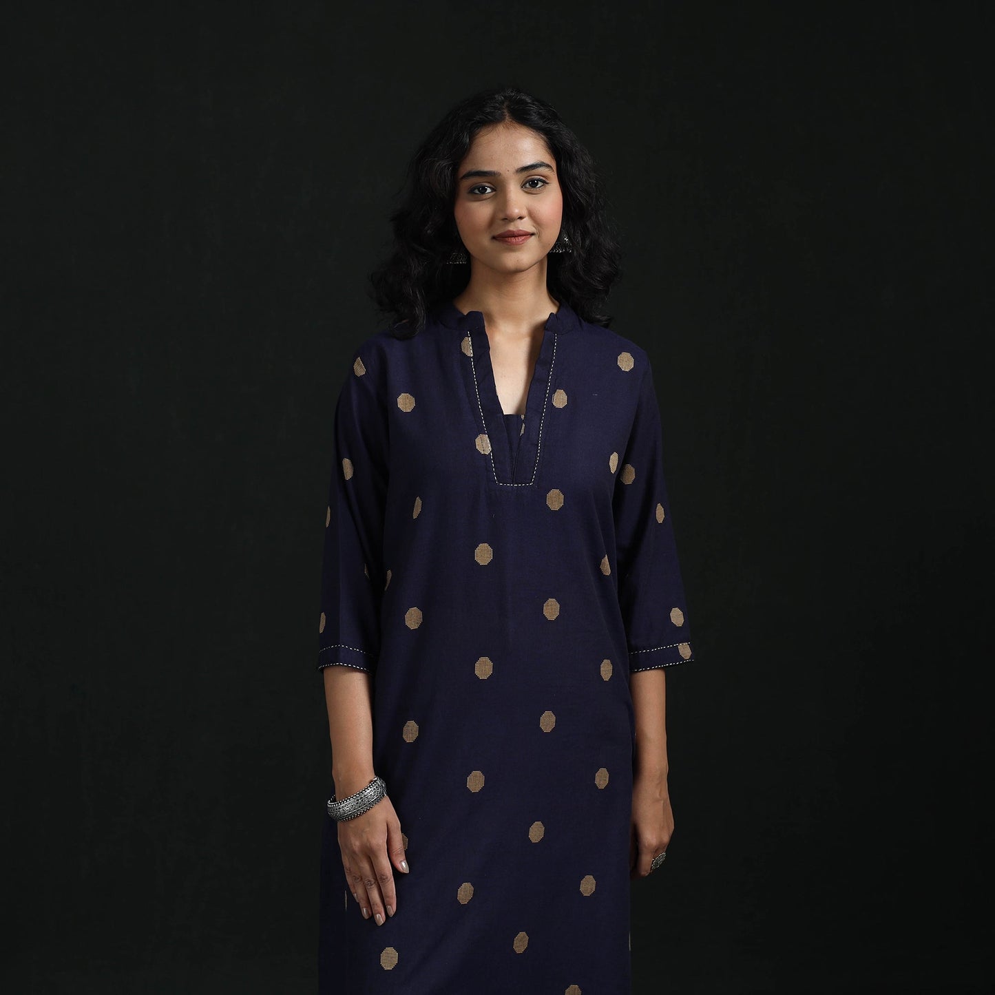Hand embroidery straight cotton jacquard kurta for women 10