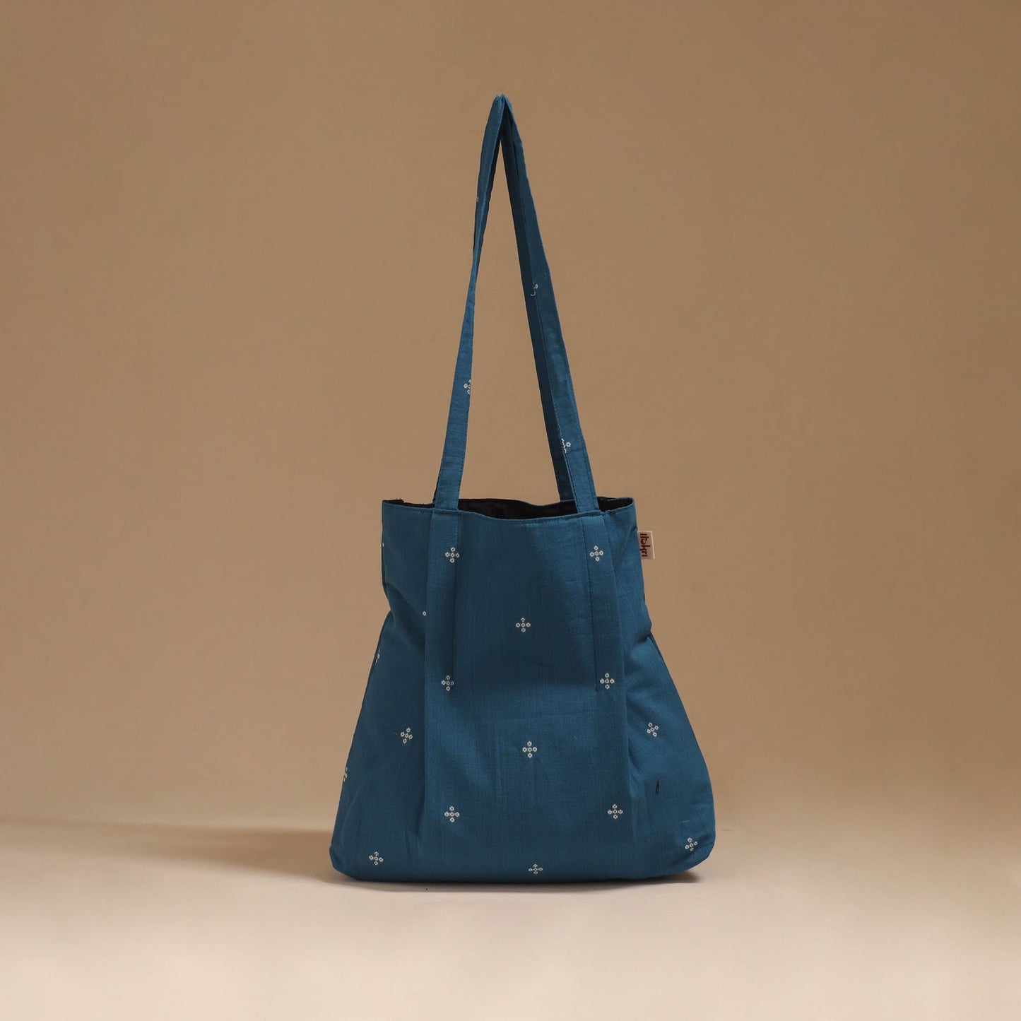Handcrafted fabric jhola bag 04