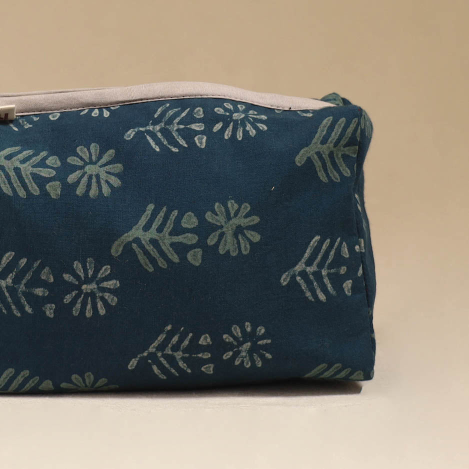Handcrafted fabric toiletry bag 10