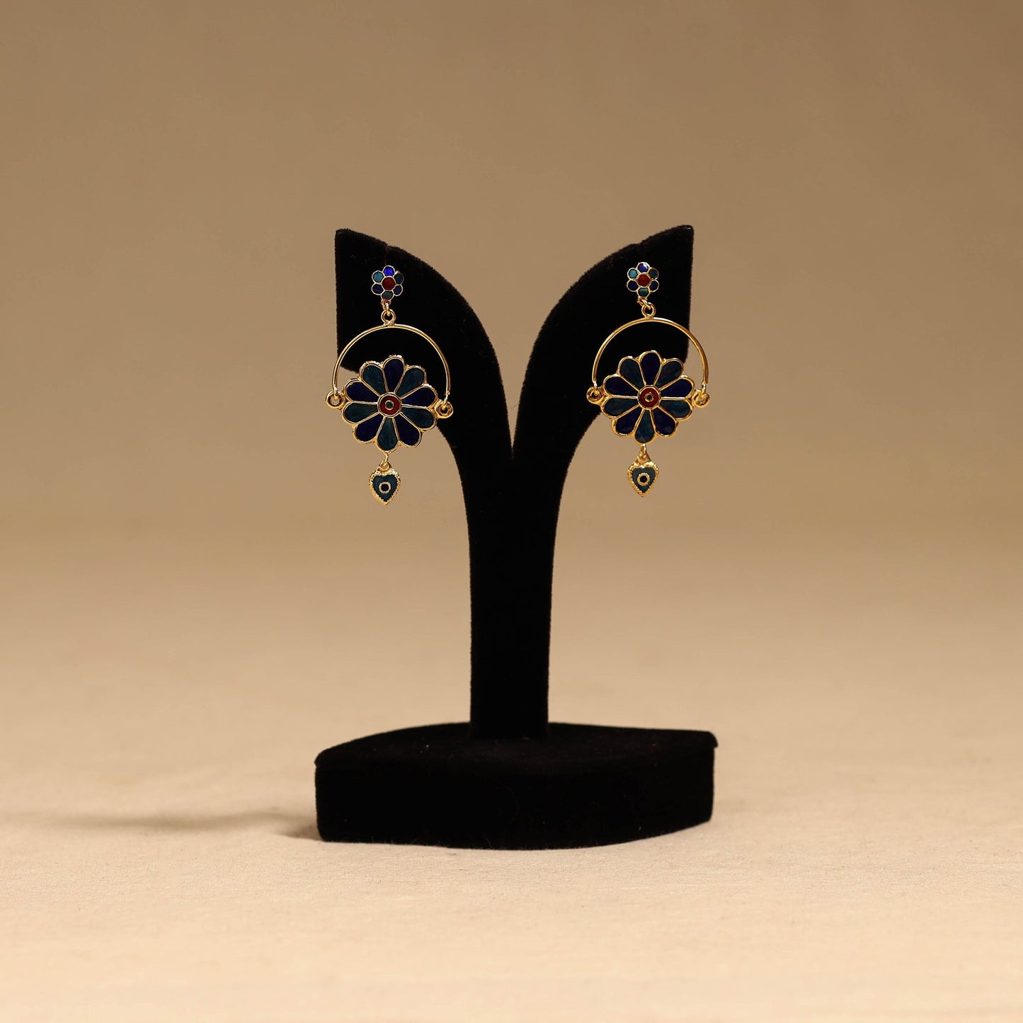 Handcrafted paka meenakari earrings 110