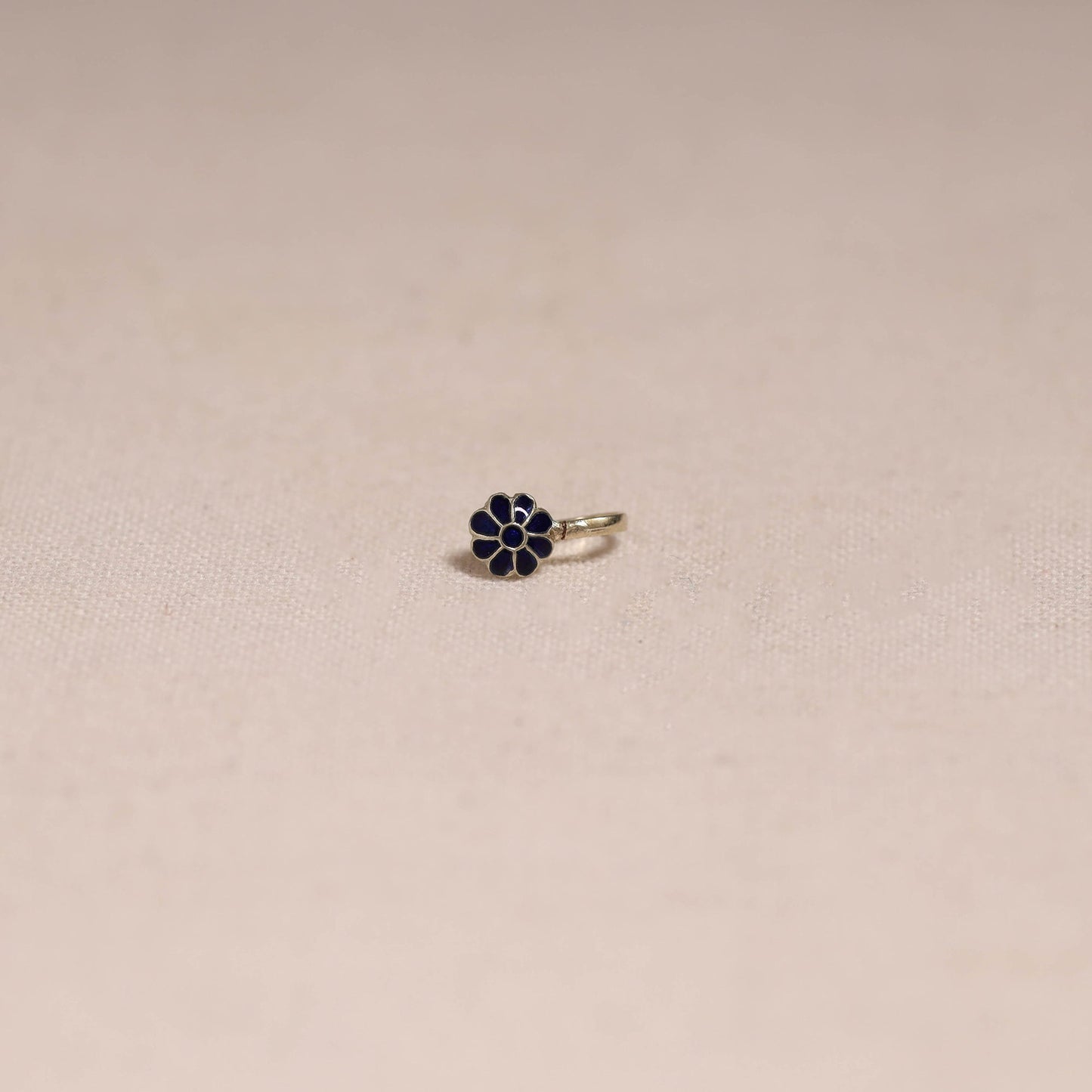 Handcrafted paka meenakari nosepin 162