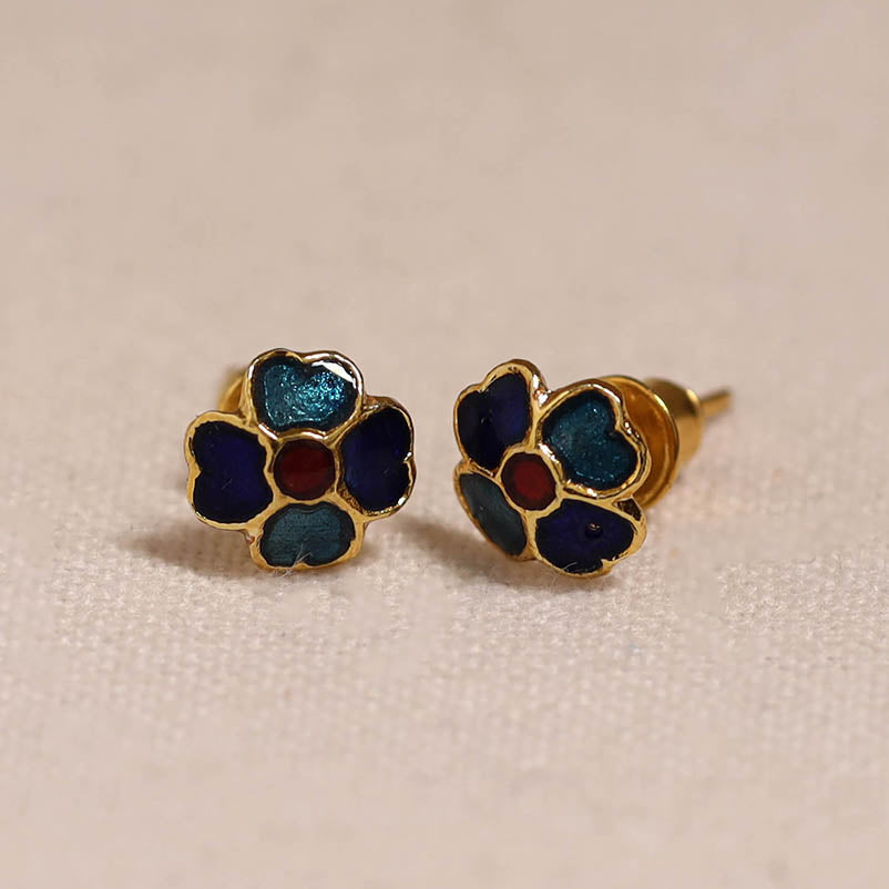 Handcrafted paka meenakari stud earrings 31