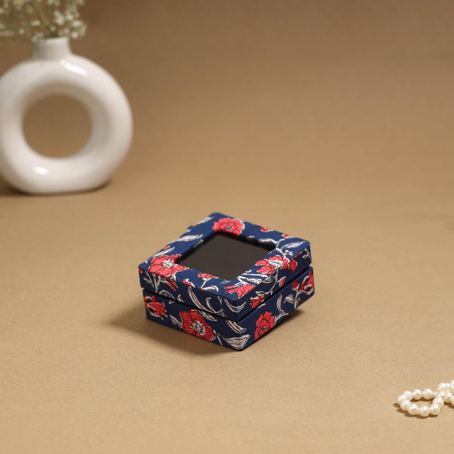 Handcrafted printed fabric ring/earring box 54