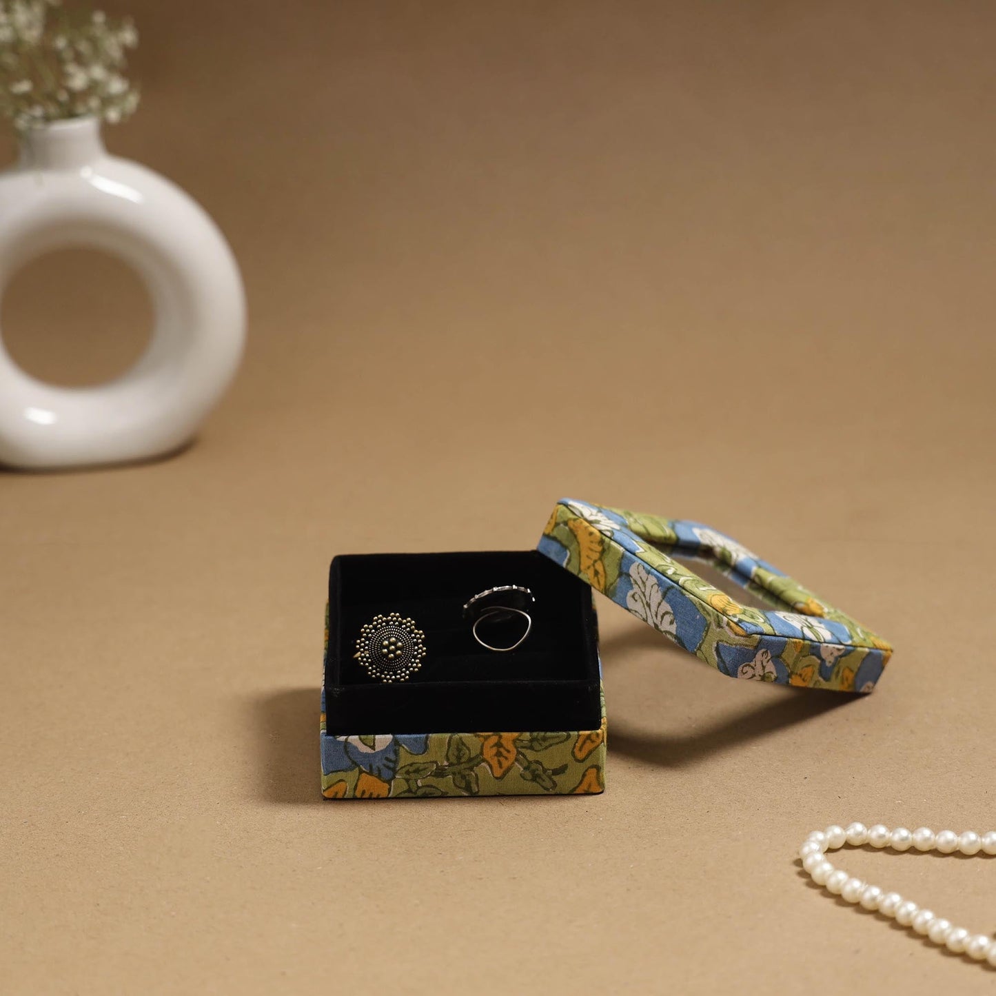 Handcrafted printed fabric ring/earring box 64