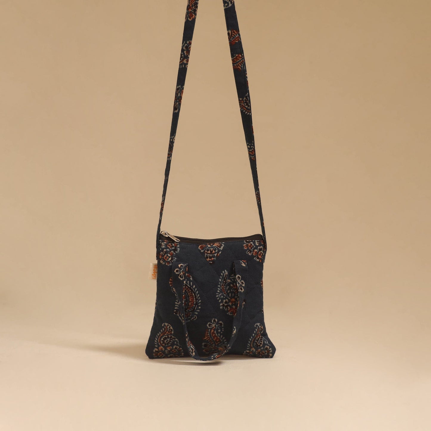 Handcrafted quilted sling bag 40