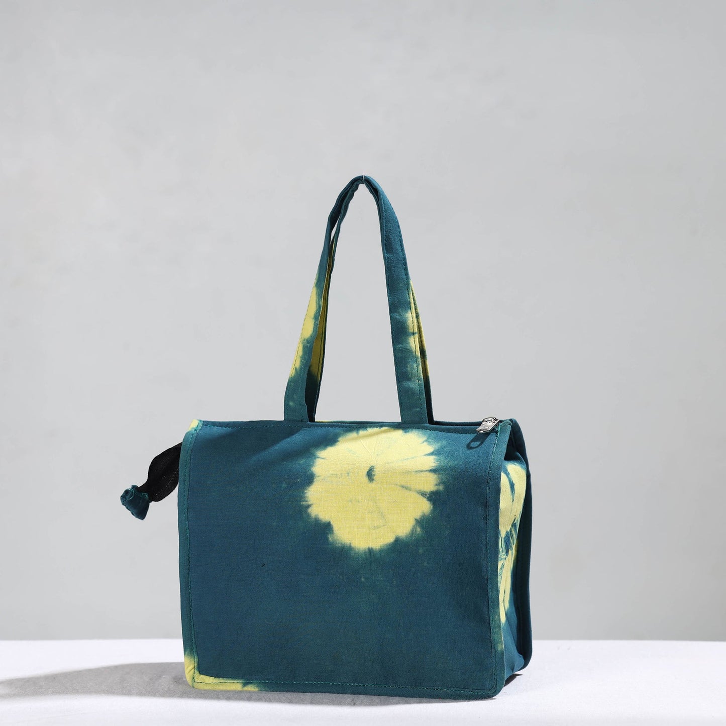 Blue Handcrafted Shibori Tie-Dye Cotton Hand Bag 04