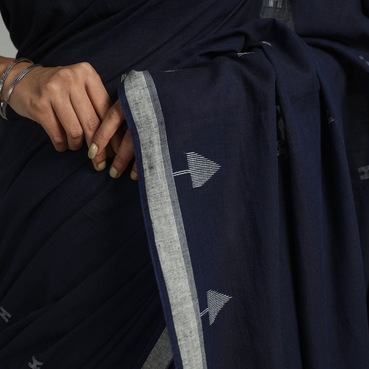 Handloom Cotton Phulia Jamdani Saree with Tassels
