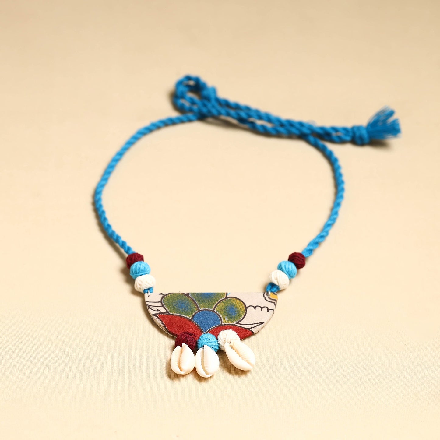 Handmade Fabart Shell Necklace Set