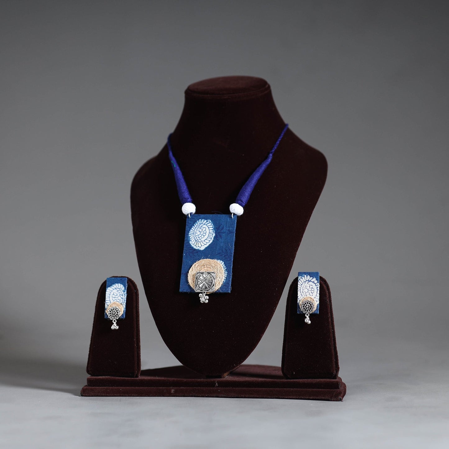 Handmade Blue GS Jute Fabart Necklace Set