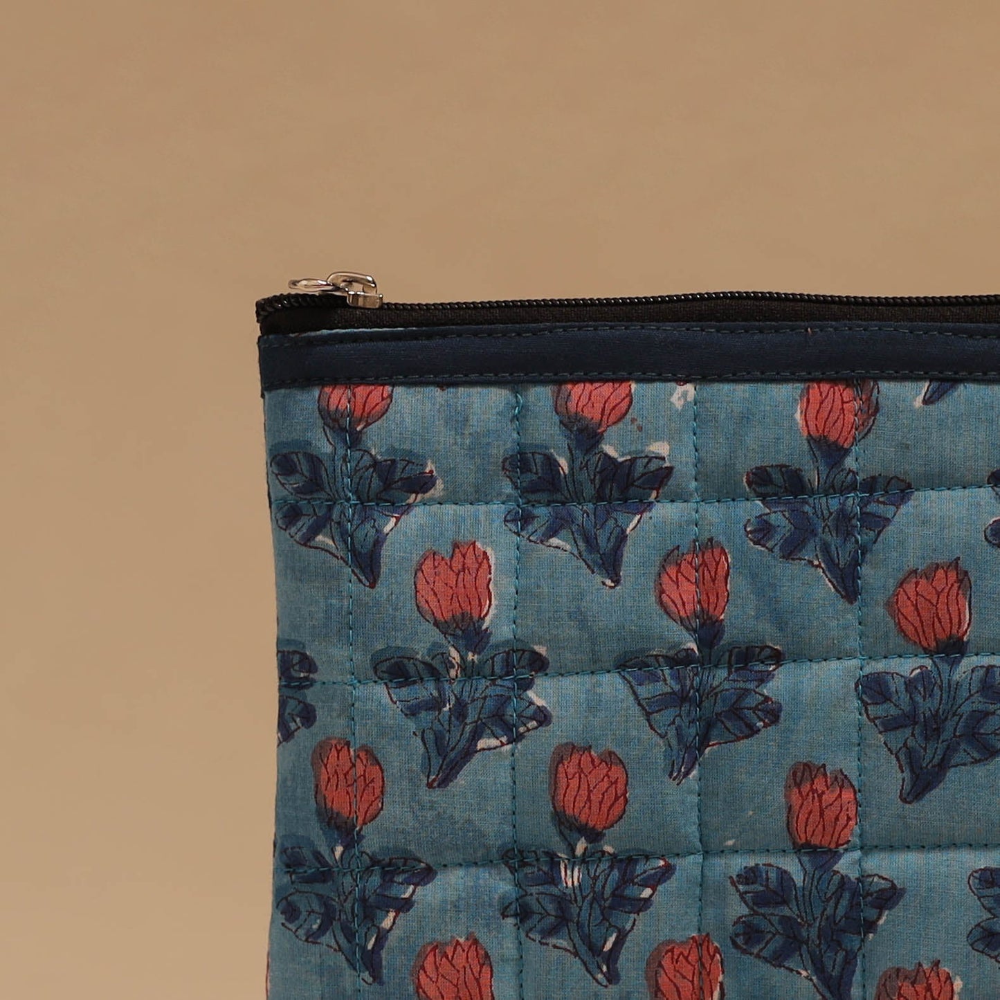 Handmade quilted utility pouch 03 - handcrafted