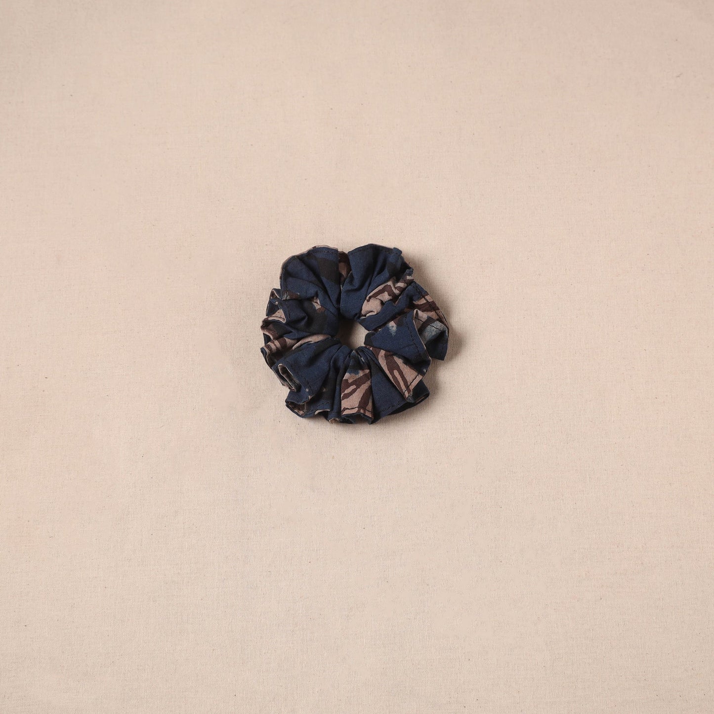 Handmade rubber band/scrunchie 103 - handcrafted