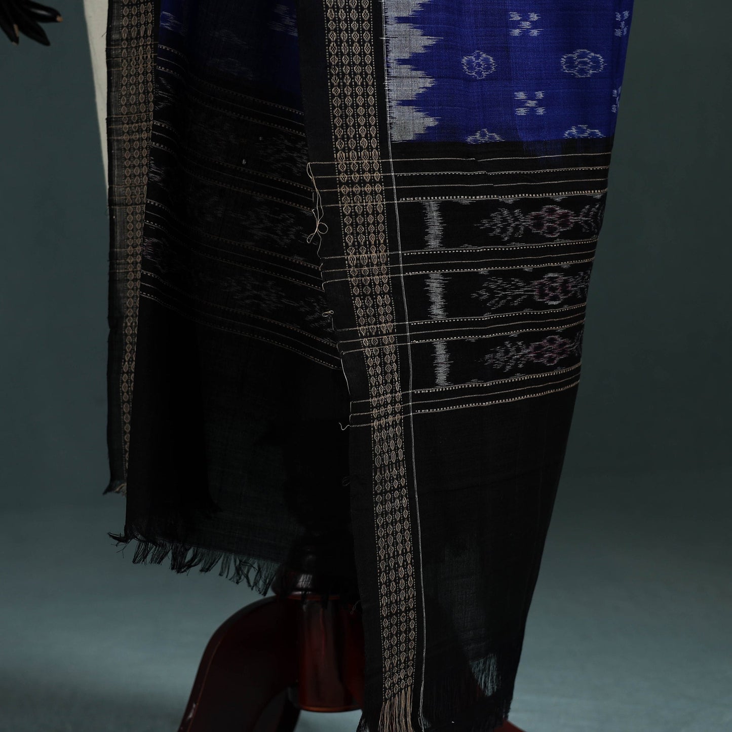 Ikat handloom cotton sambalpuri dupatta 11 - handcrafted