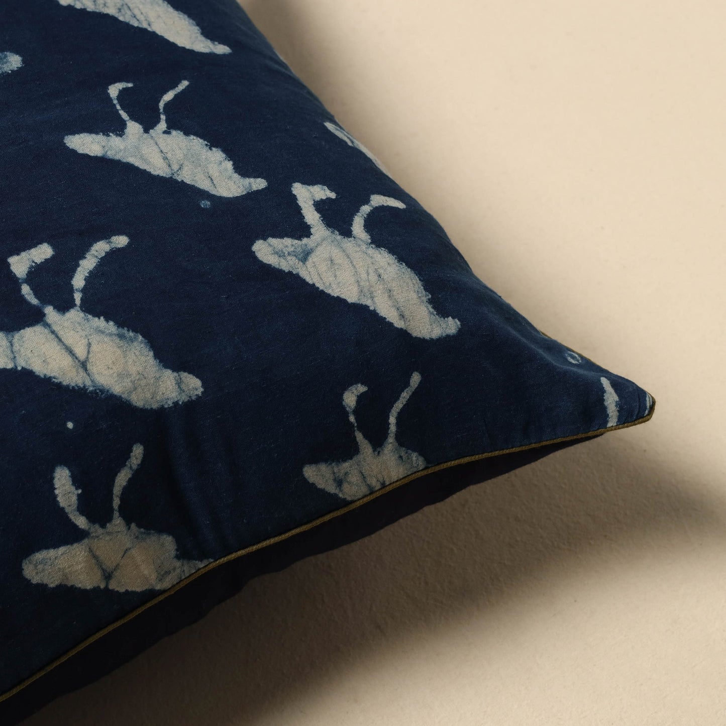 Indigo bagru cushion cover 07 - handcrafted
