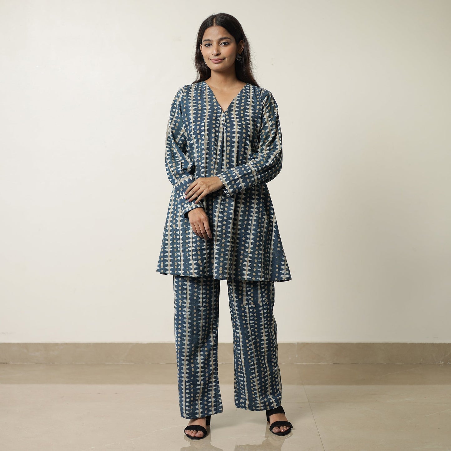 Blue - indigo hand printed cotton co-ord set 08