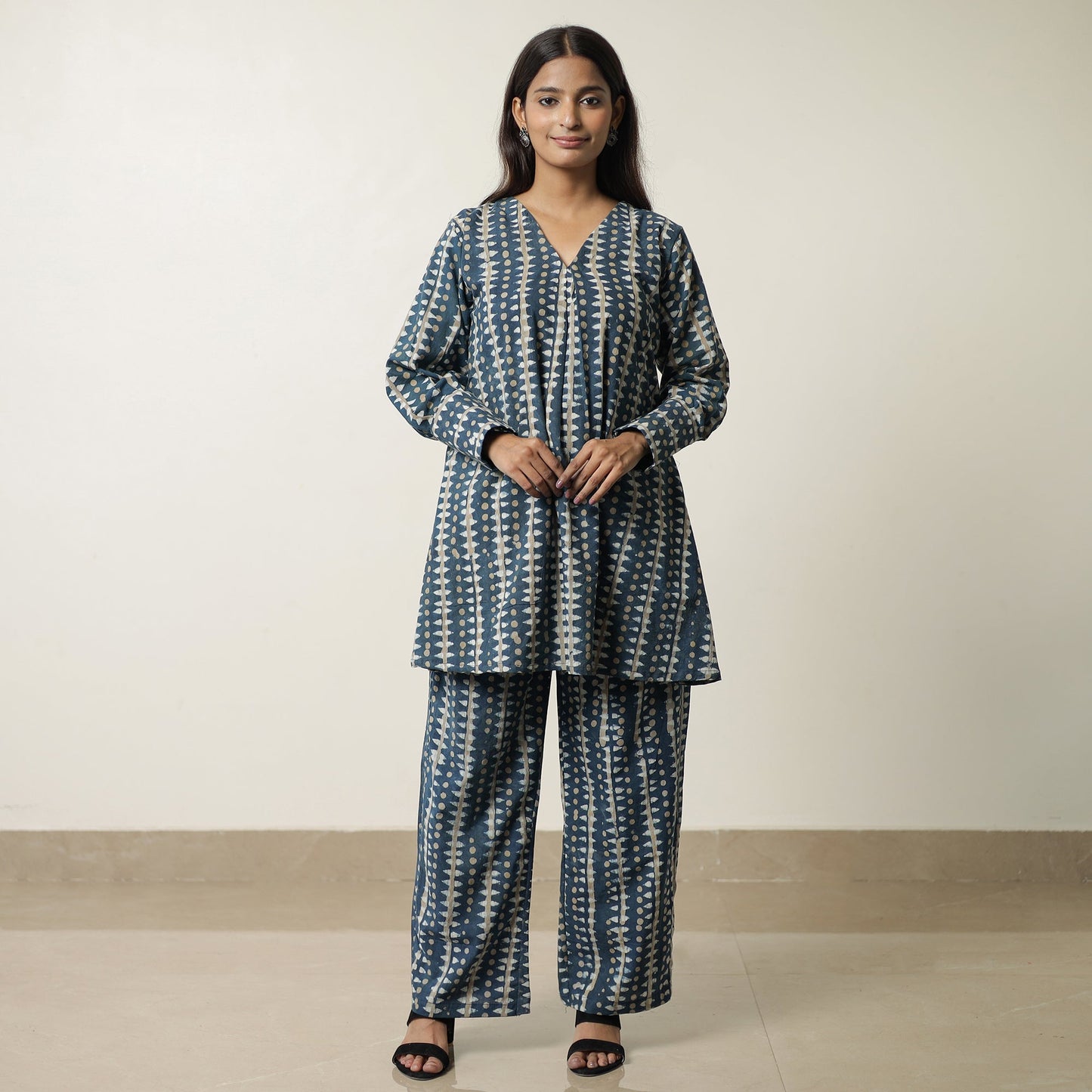 Blue - indigo hand printed cotton co-ord set 08