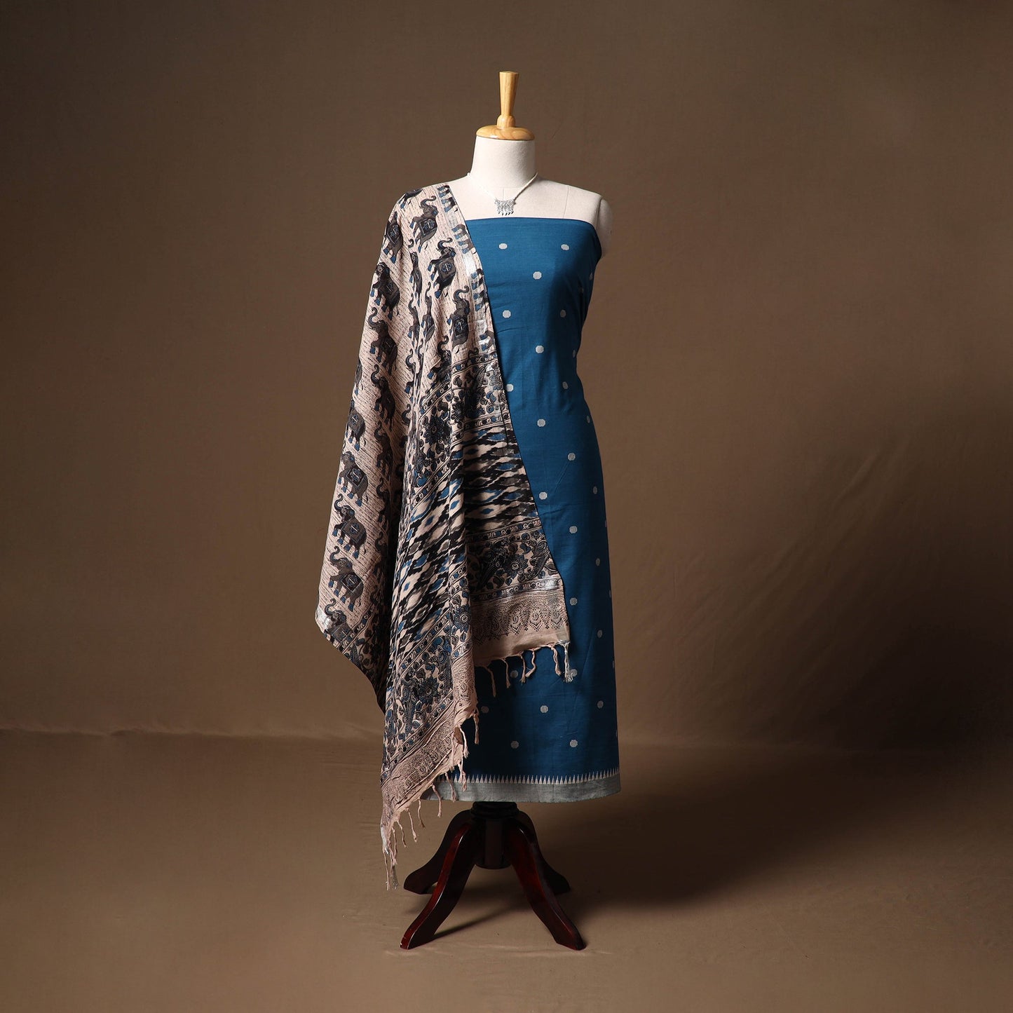 Jacquard cotton 2pc unstitched dress material