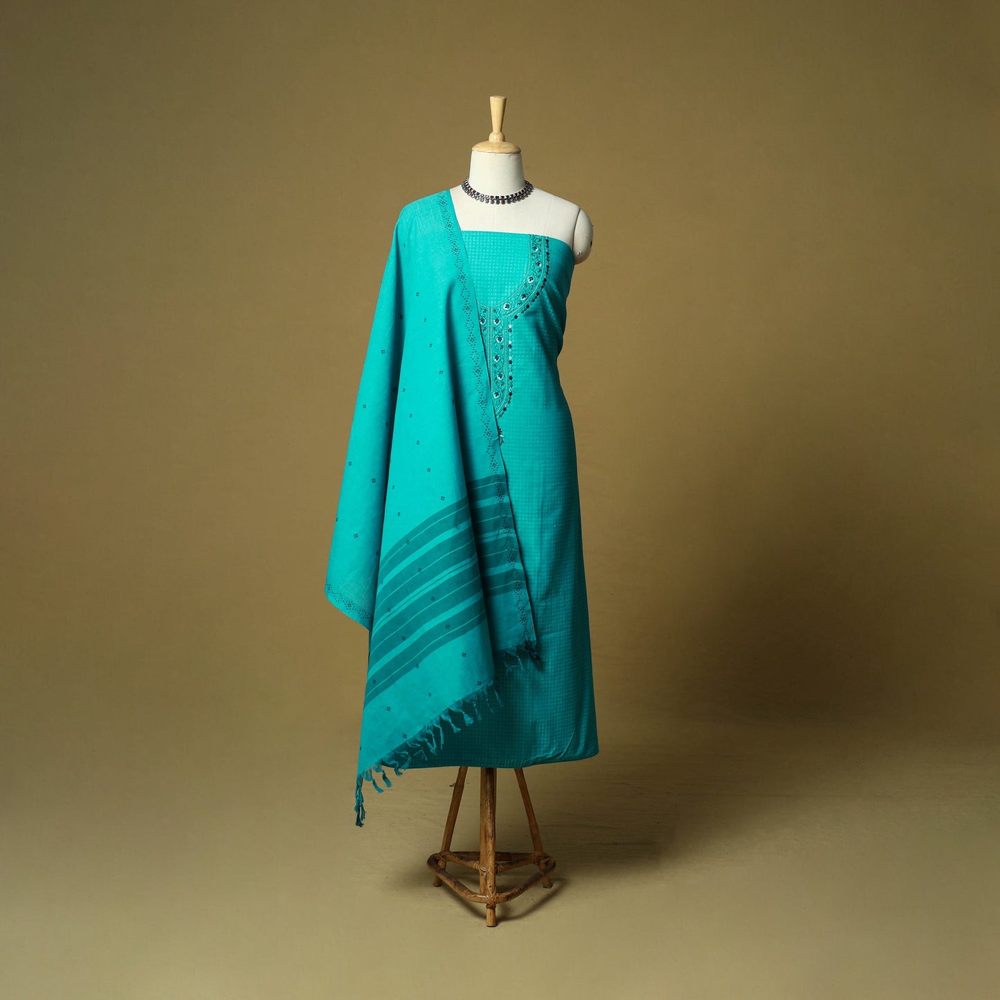 Jacquard embroidered cotton 3pc unstitched dress material